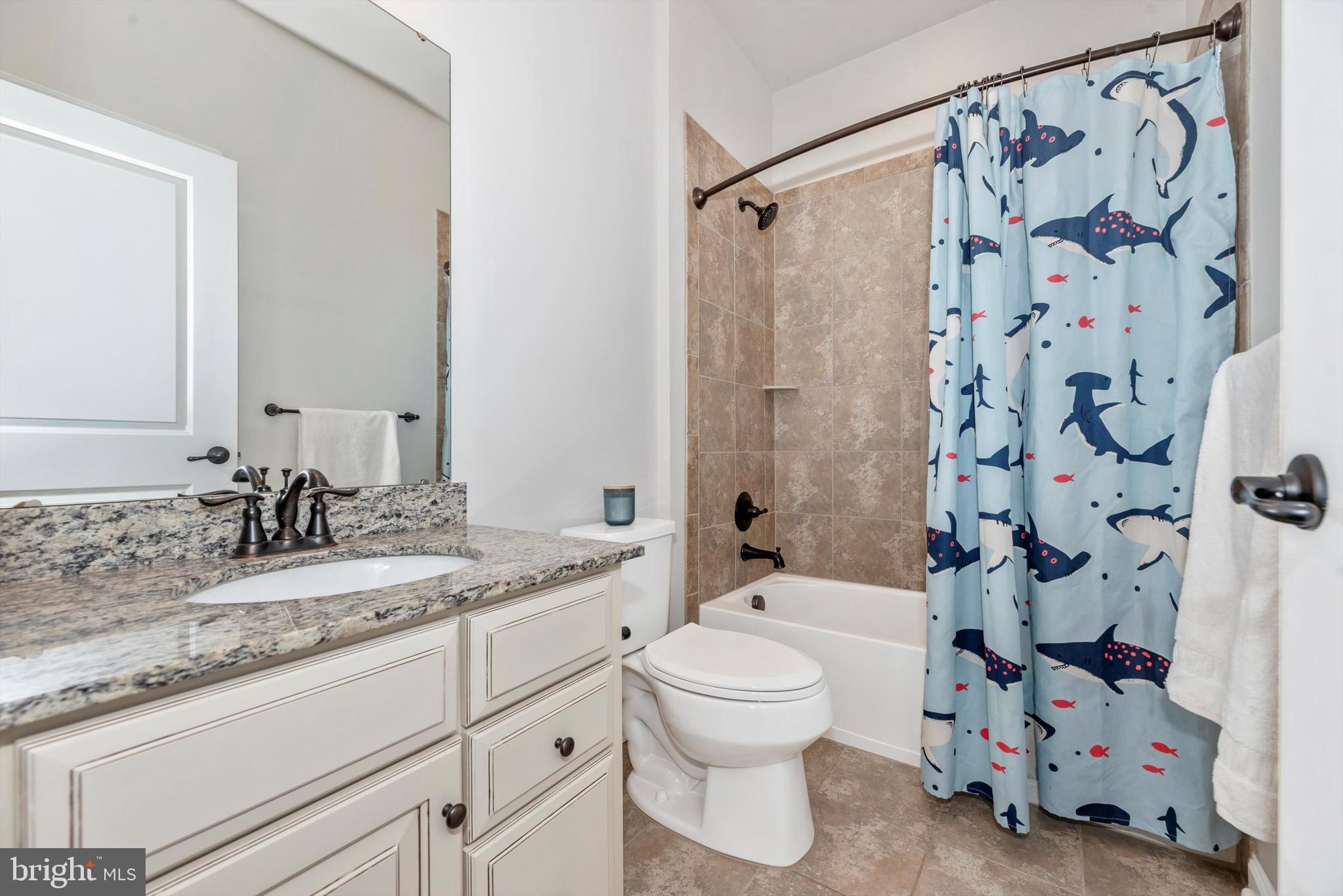 OAKDALE VILLAGE - Residential