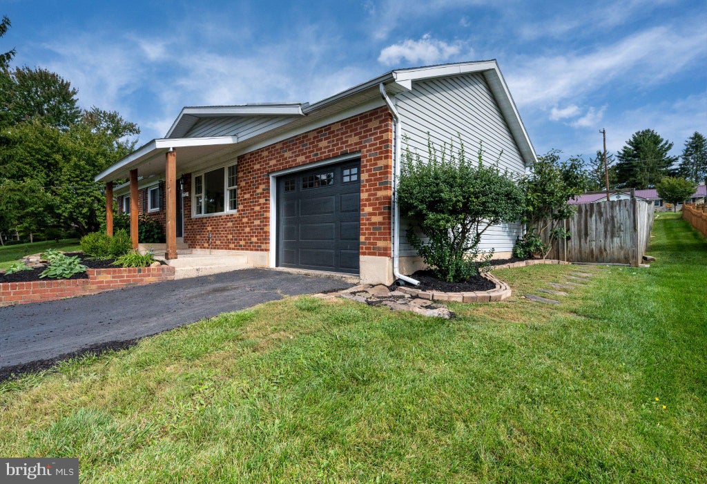 Photo of 525 E Mifflin Street, ORWIGSBURG, PA 17961 (MLS # PASK2029620)