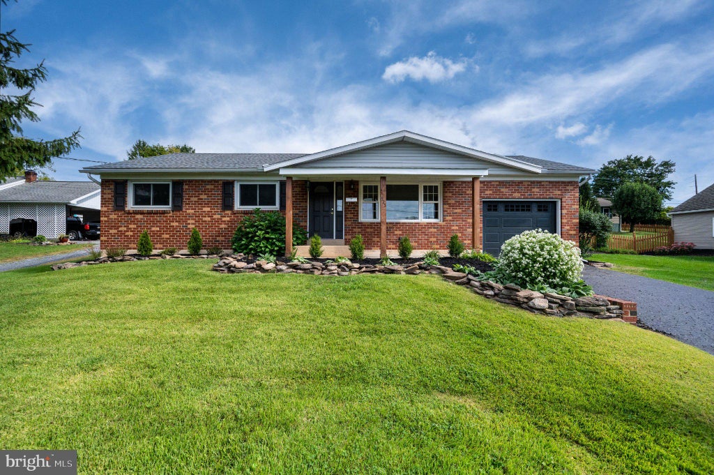 Photo of 525 E Mifflin Street, ORWIGSBURG, PA 17961 (MLS # PASK2029620)
