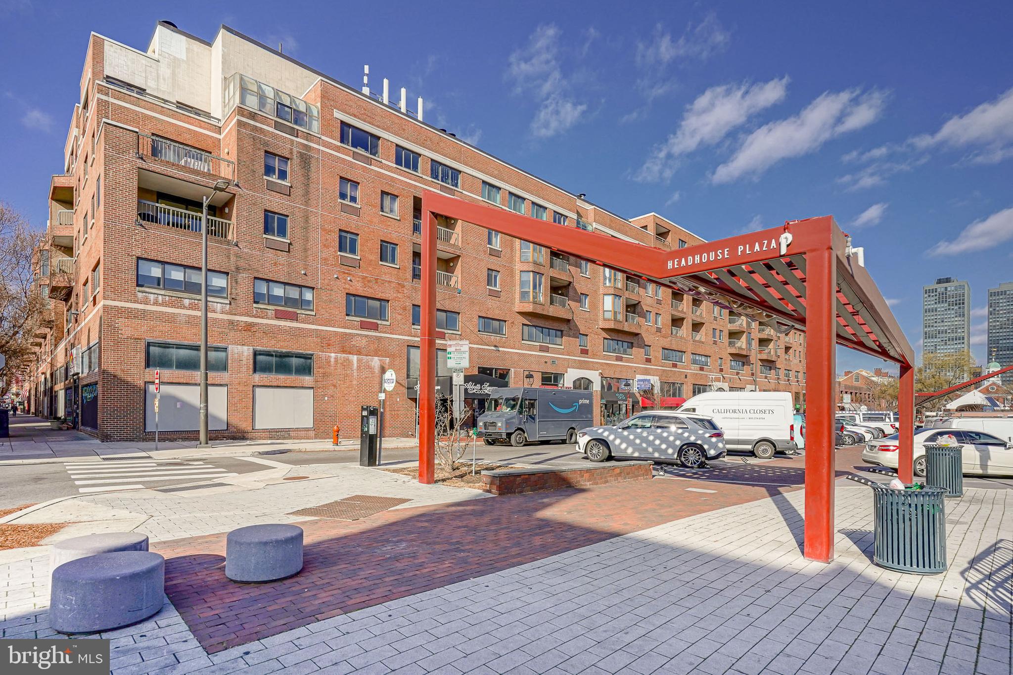 ABBOTTS SQUARE - Residential
