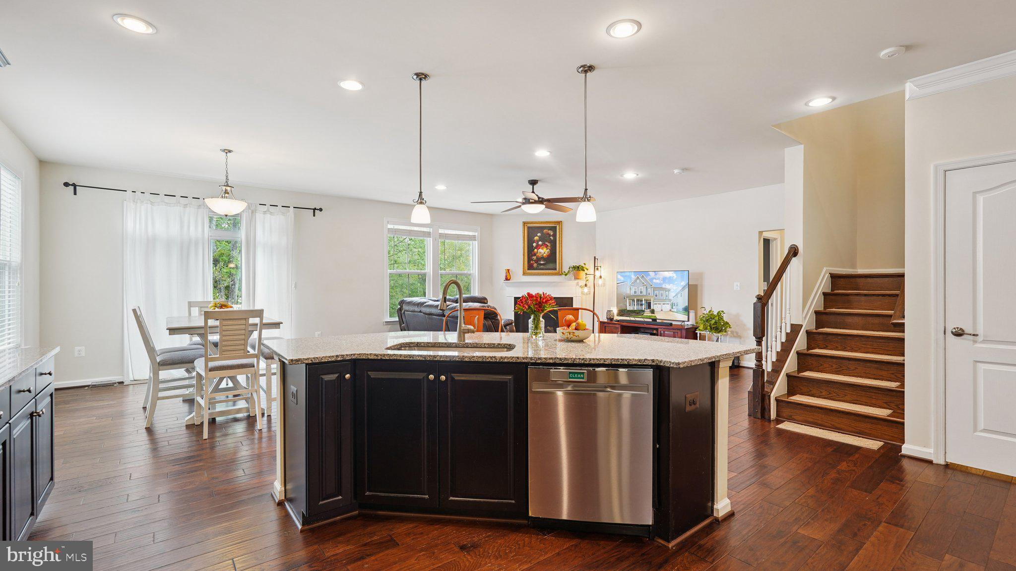 EMBREY MILL - Residential