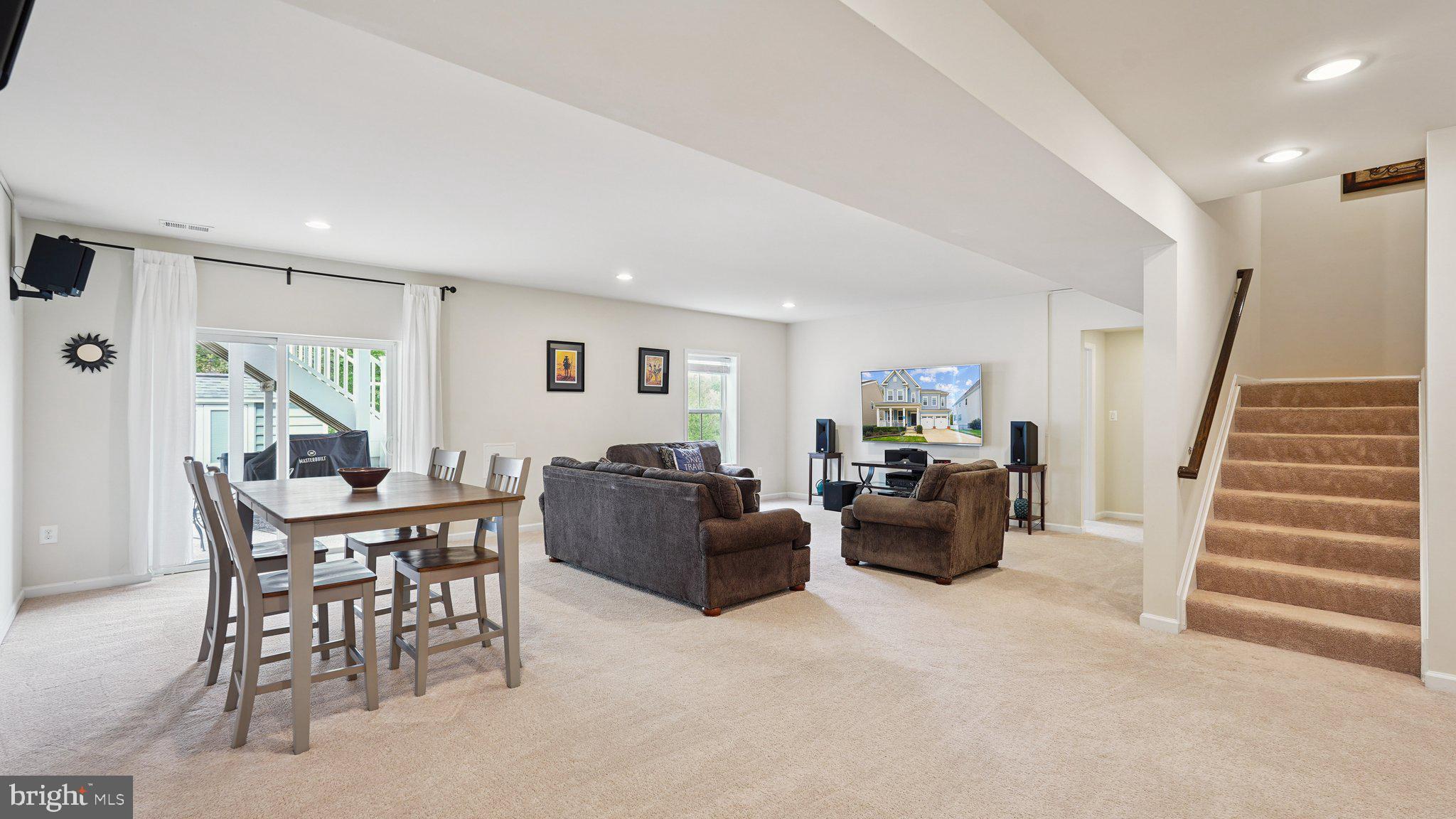 EMBREY MILL - Residential