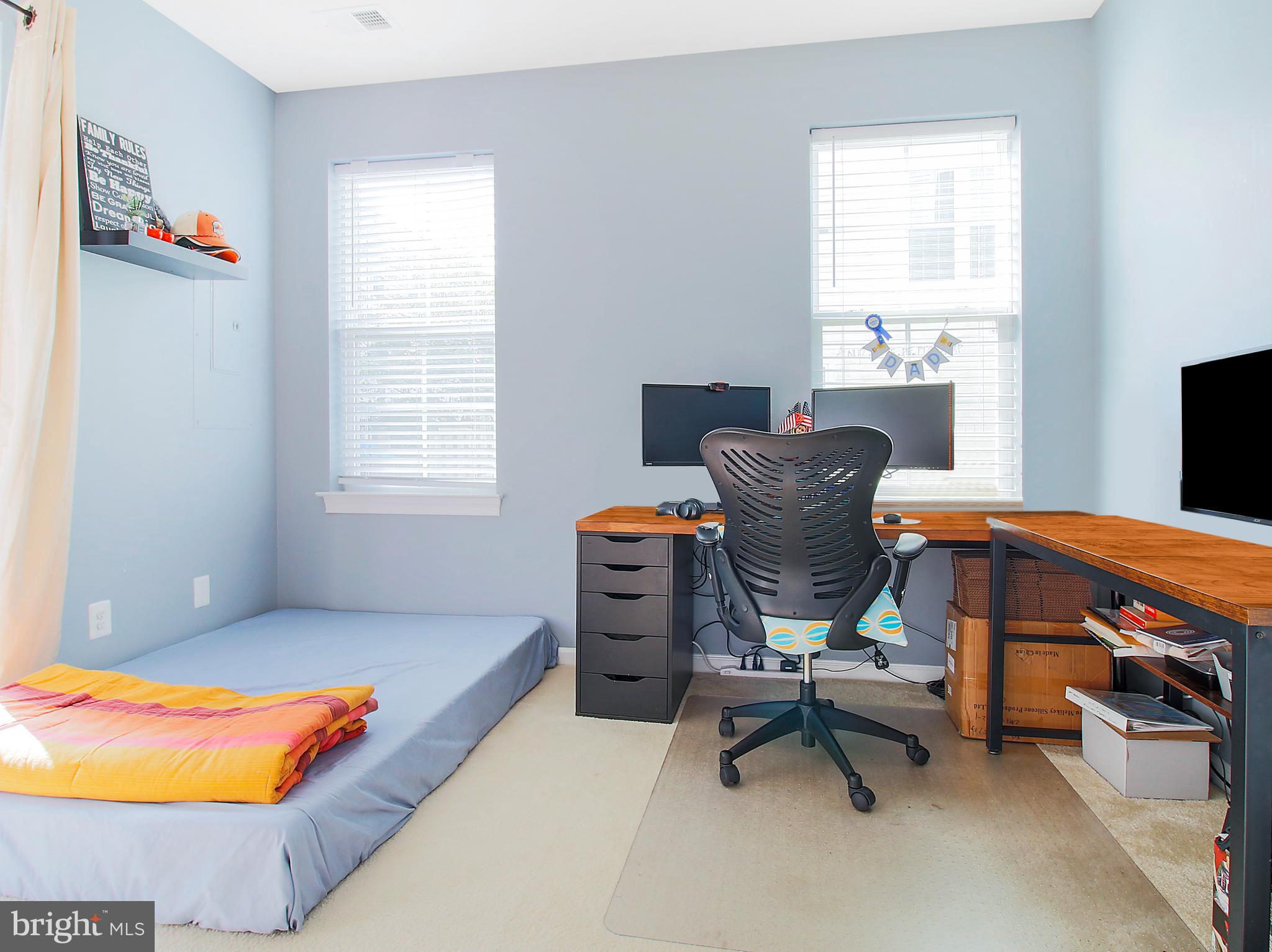 FALLS GROVE - Residential