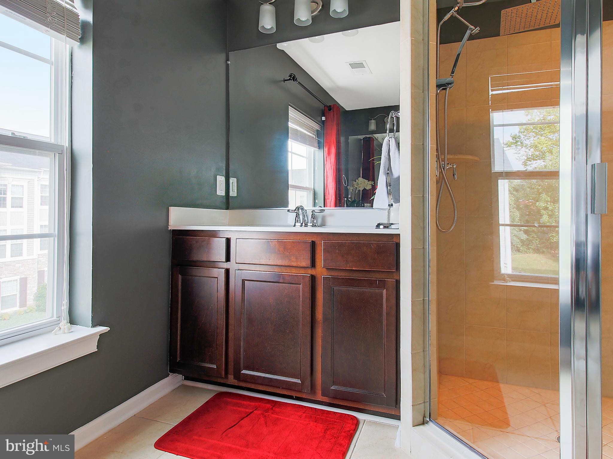 FALLS GROVE - Residential