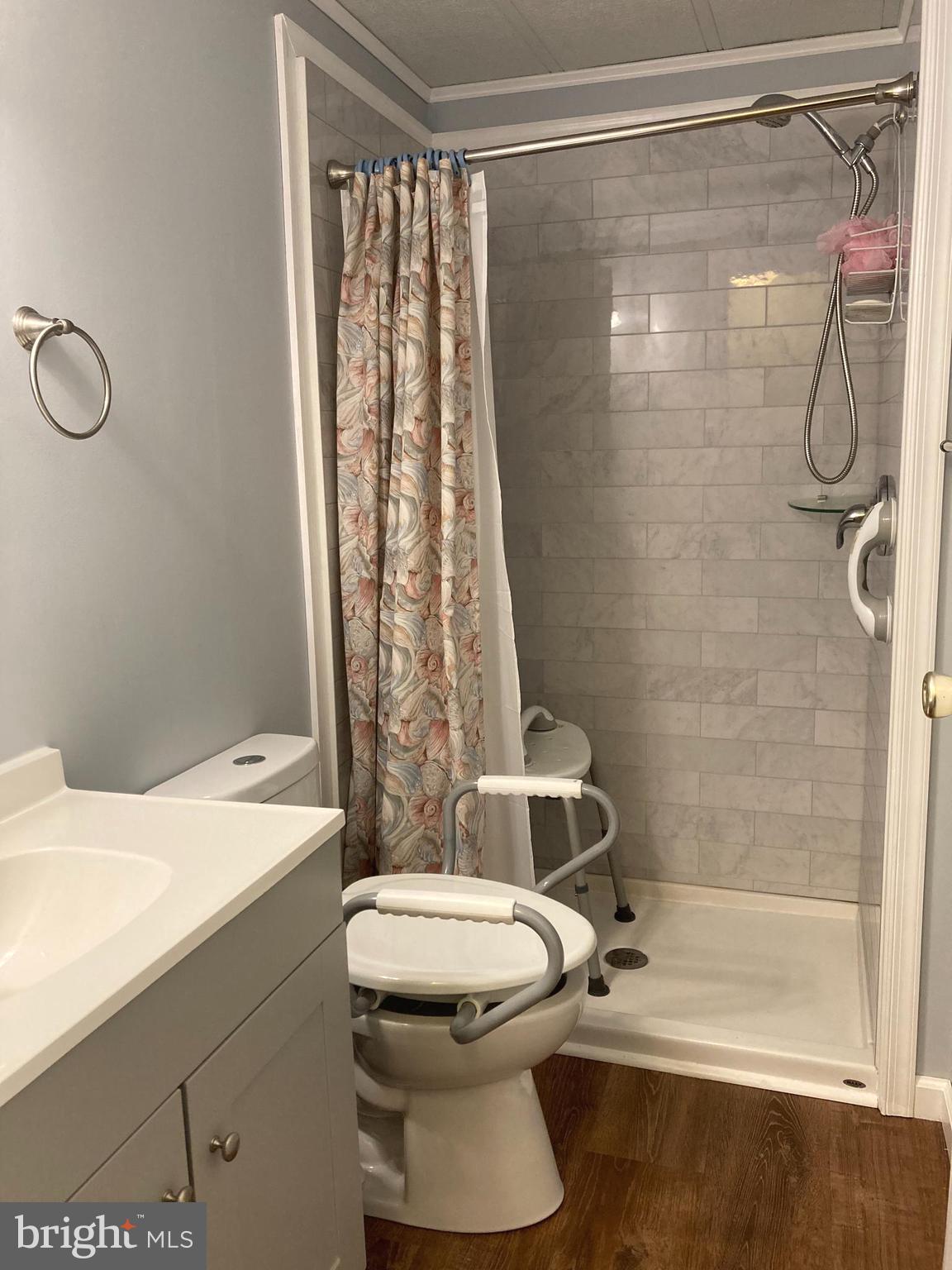 NESHAMINY FALLS - Residential