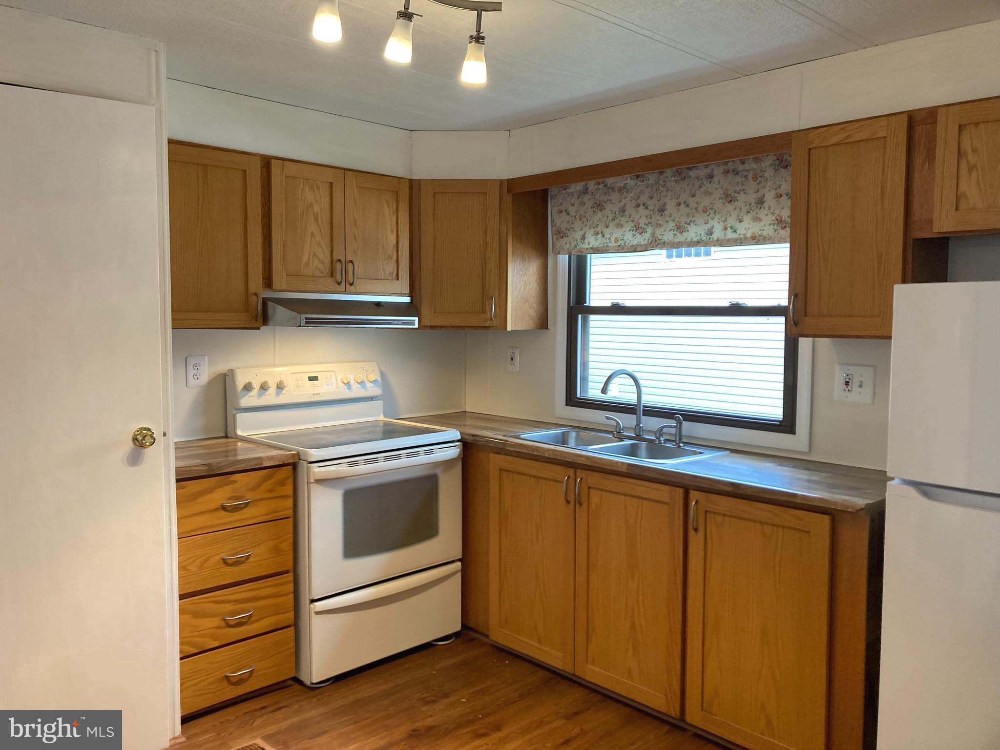 NESHAMINY FALLS - Residential