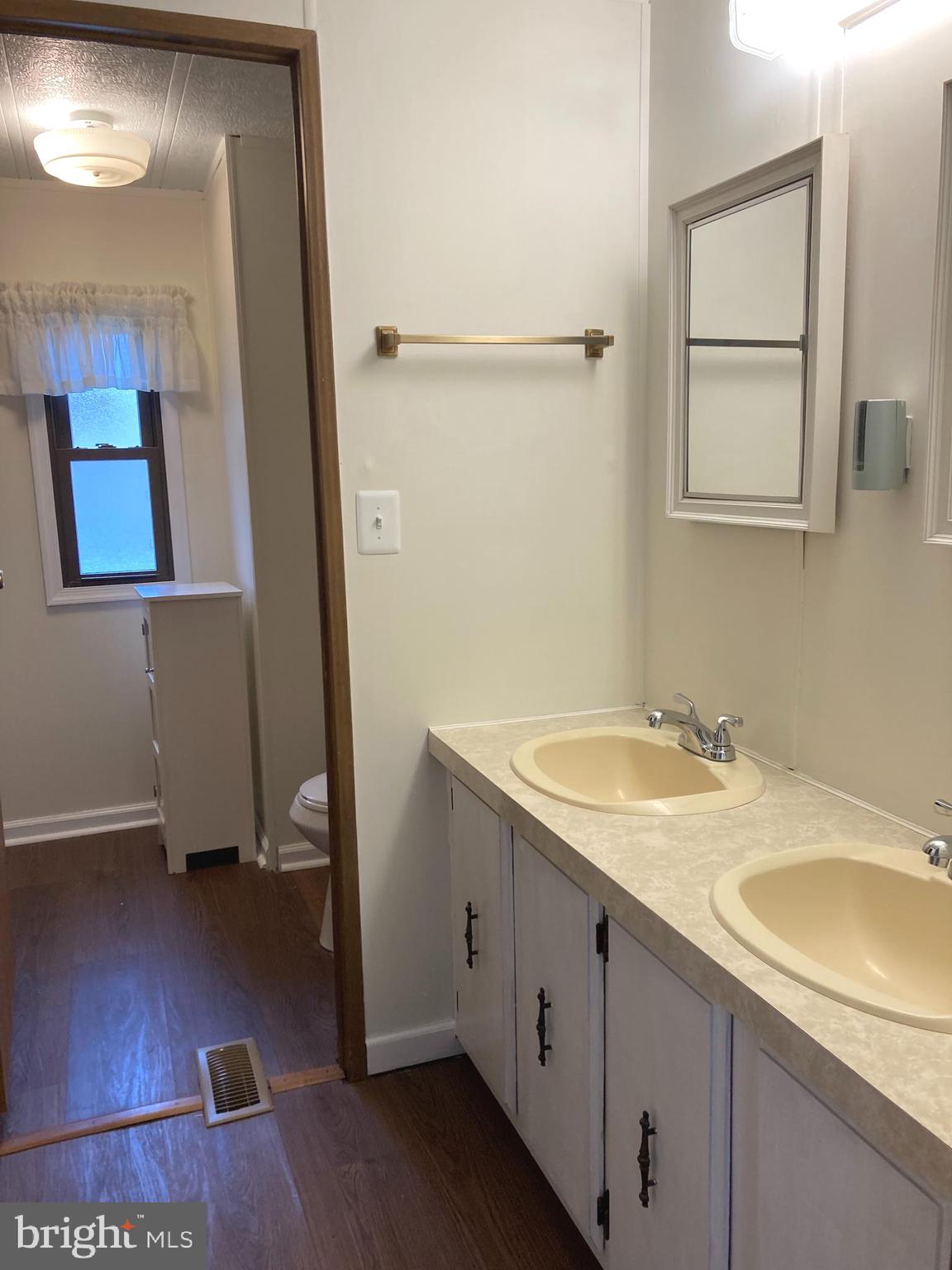 NESHAMINY FALLS - Residential