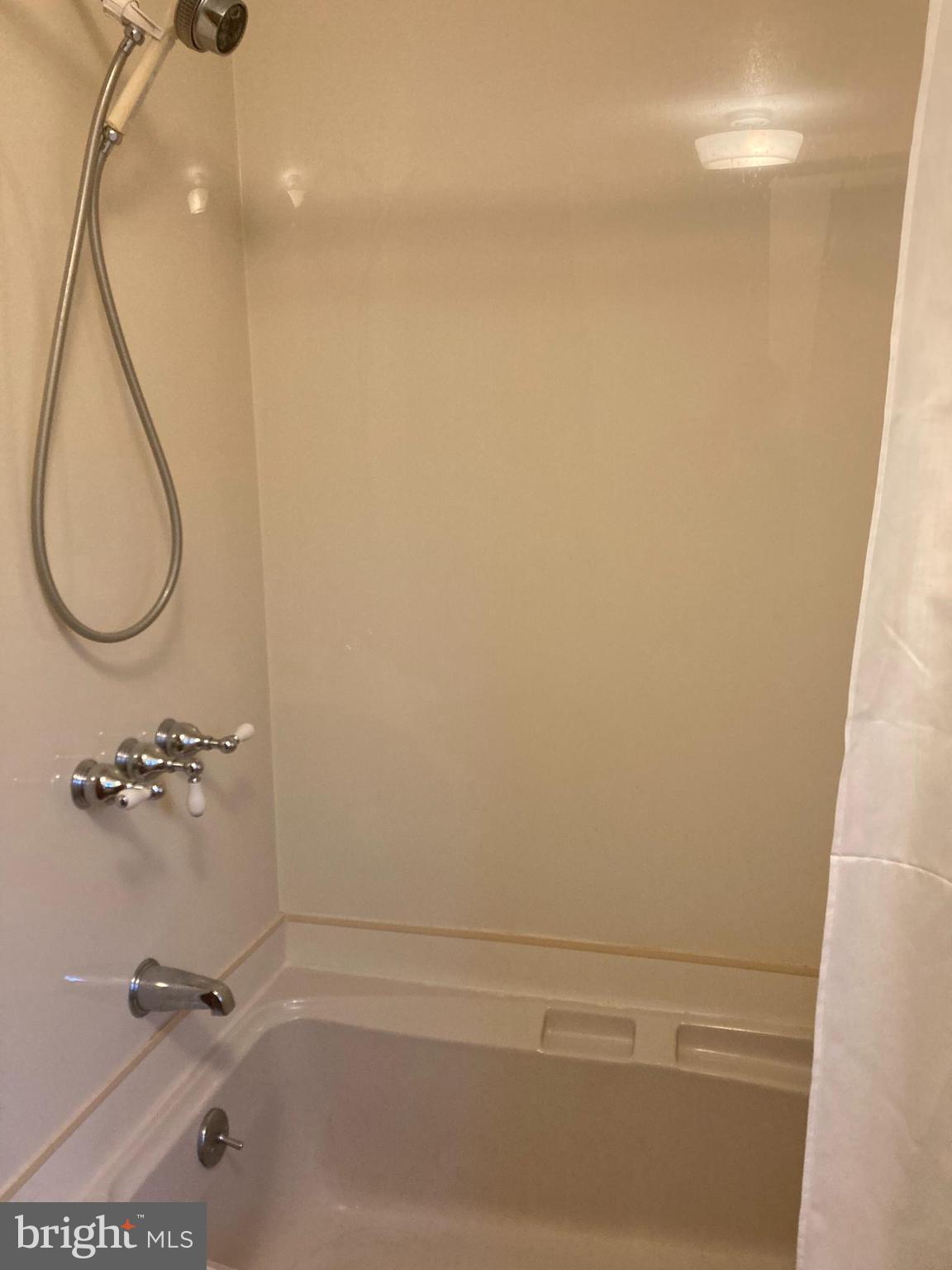 NESHAMINY FALLS - Residential