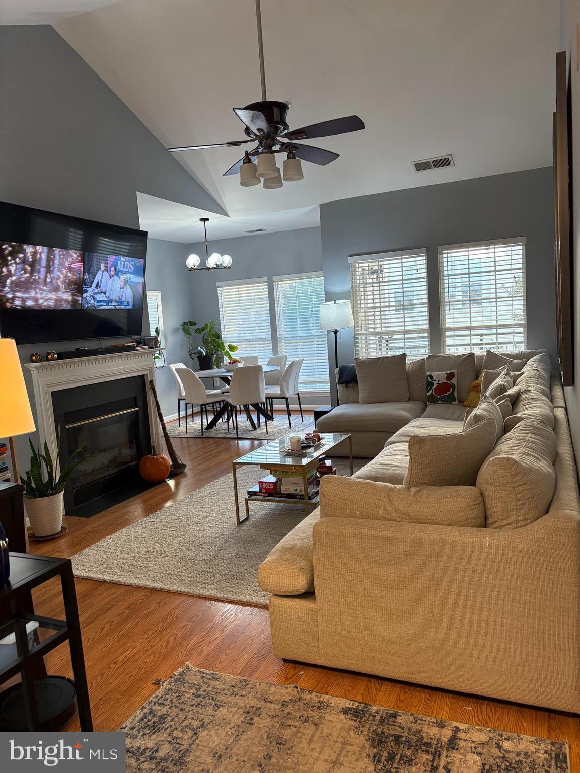 RANDOM HILLS - Residential