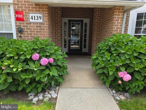 4139 FOUNTAINSIDE LANE F-301 FAIRFAX VA 22030