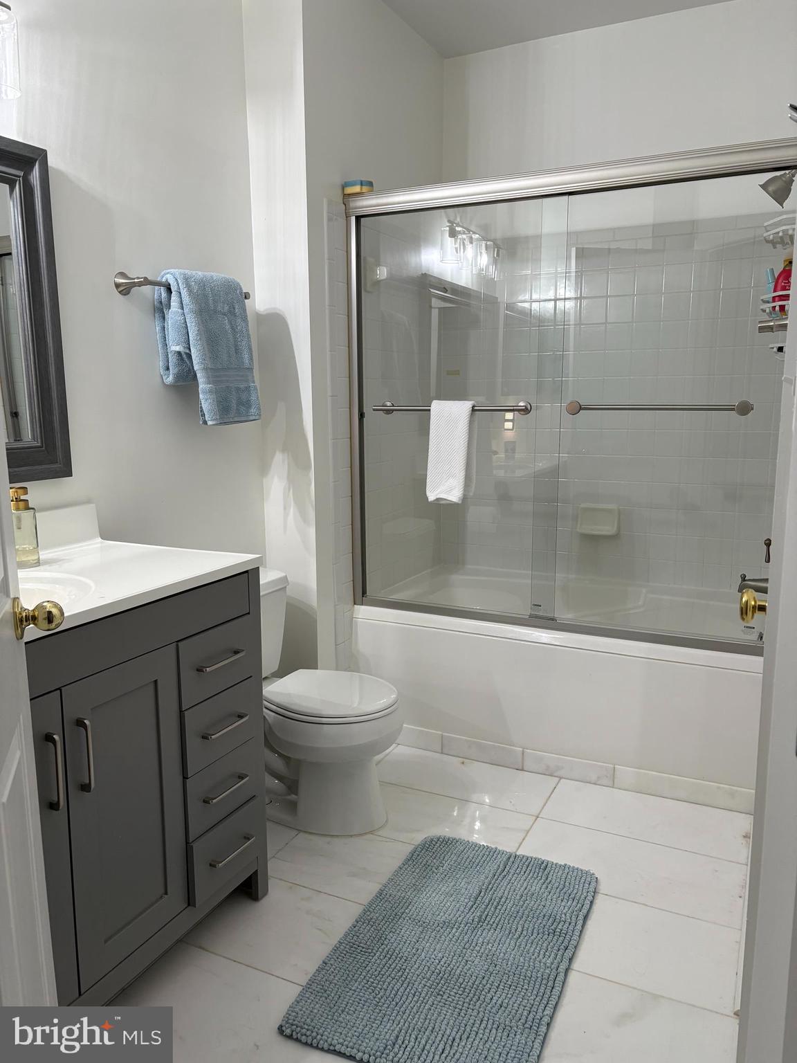 RANDOM HILLS - Residential