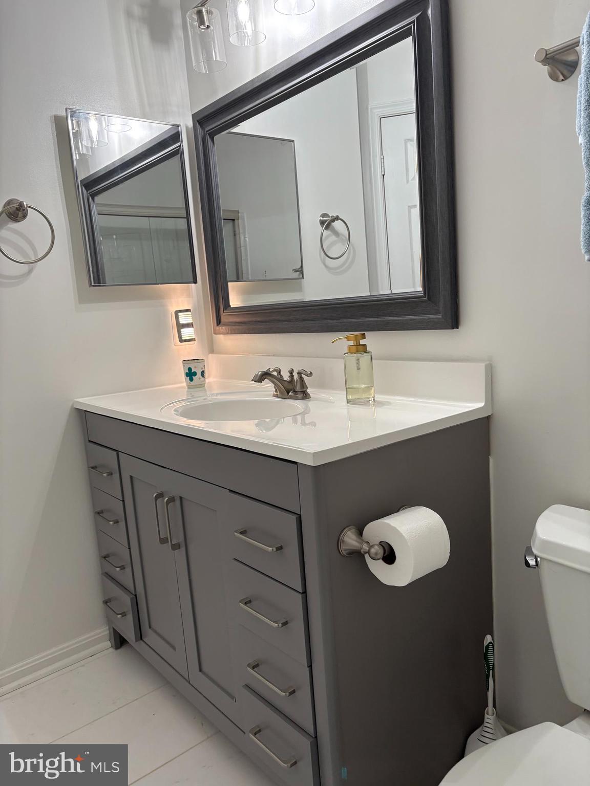 RANDOM HILLS - Residential