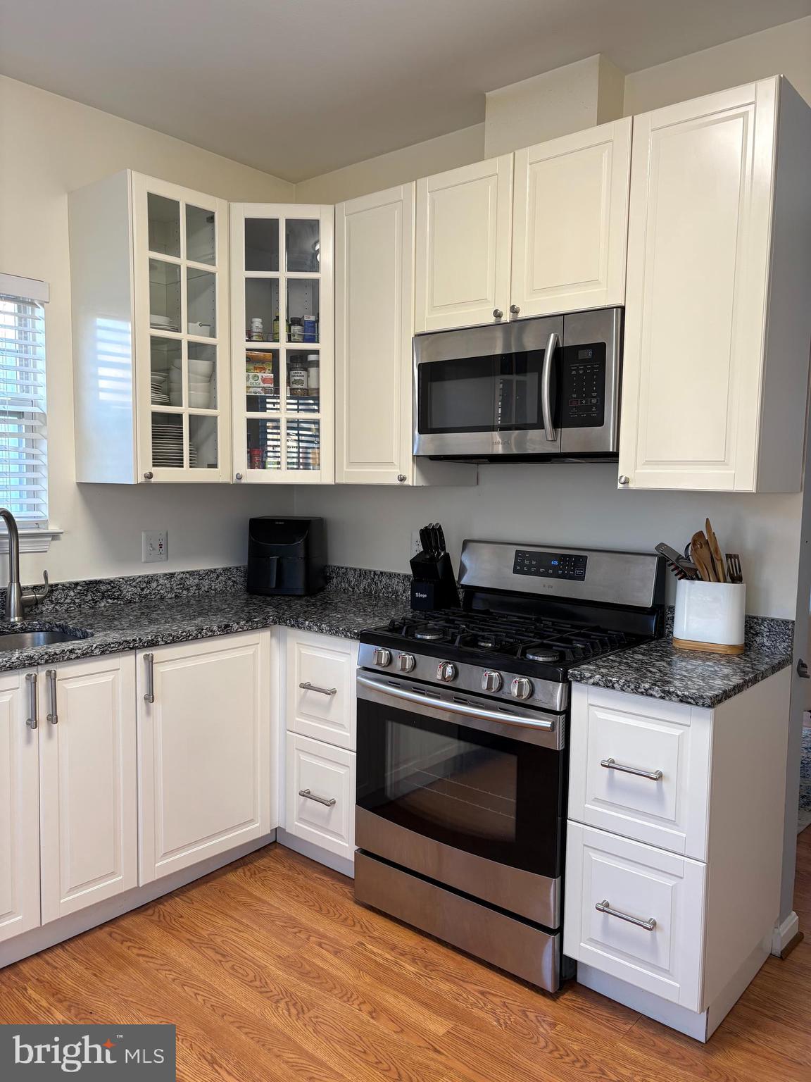 RANDOM HILLS - Residential