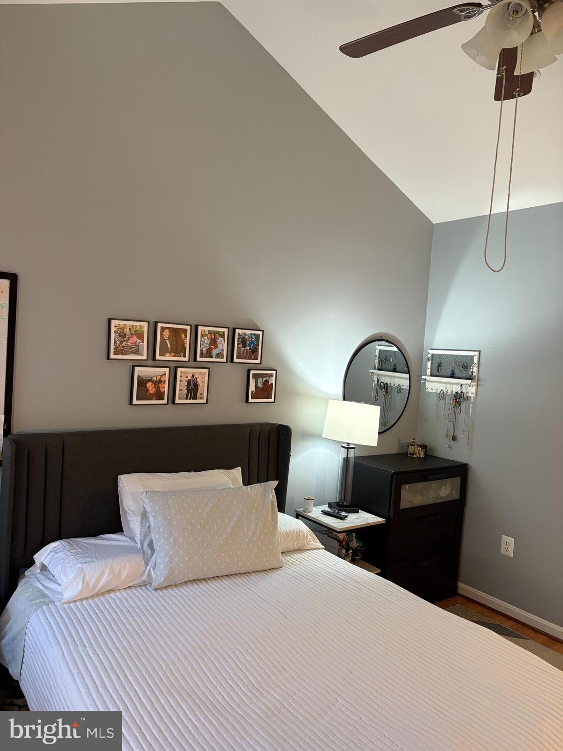 RANDOM HILLS - Residential