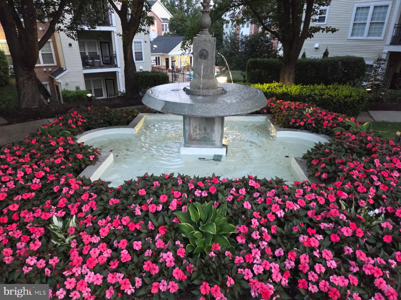 RANDOM HILLS - Residential