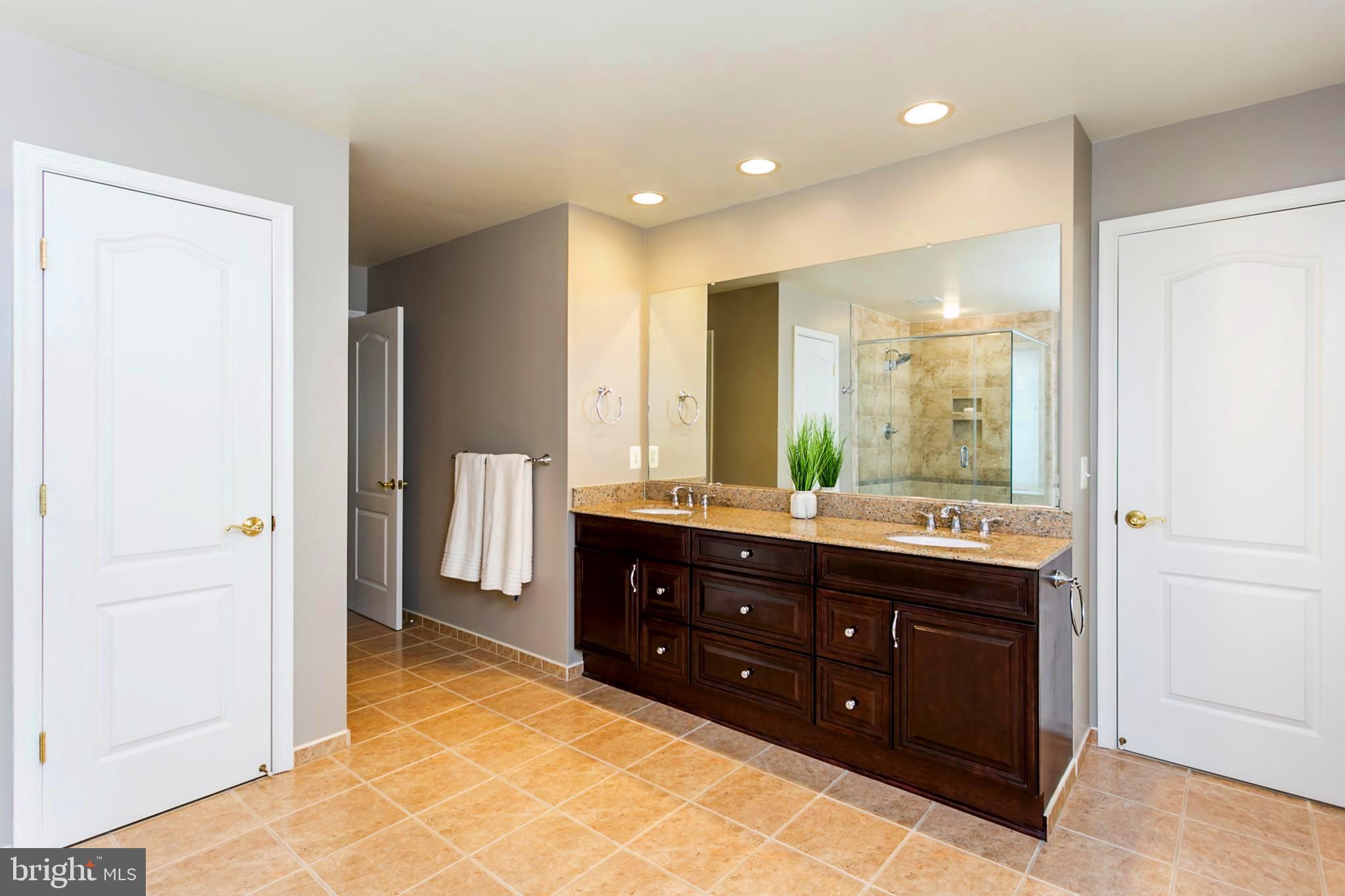 AUTUMN VIEW - Residential