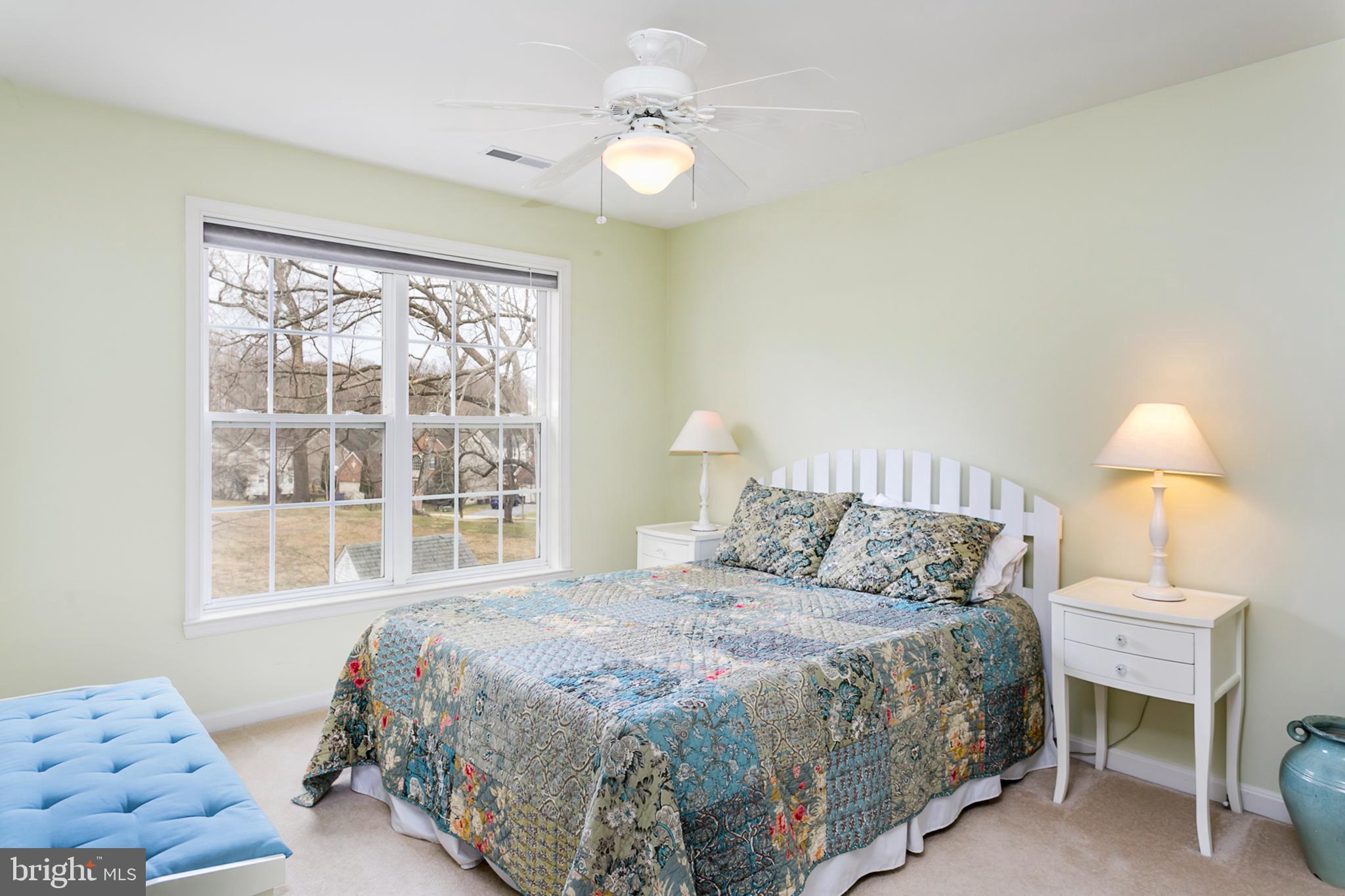 AUTUMN VIEW - Residential