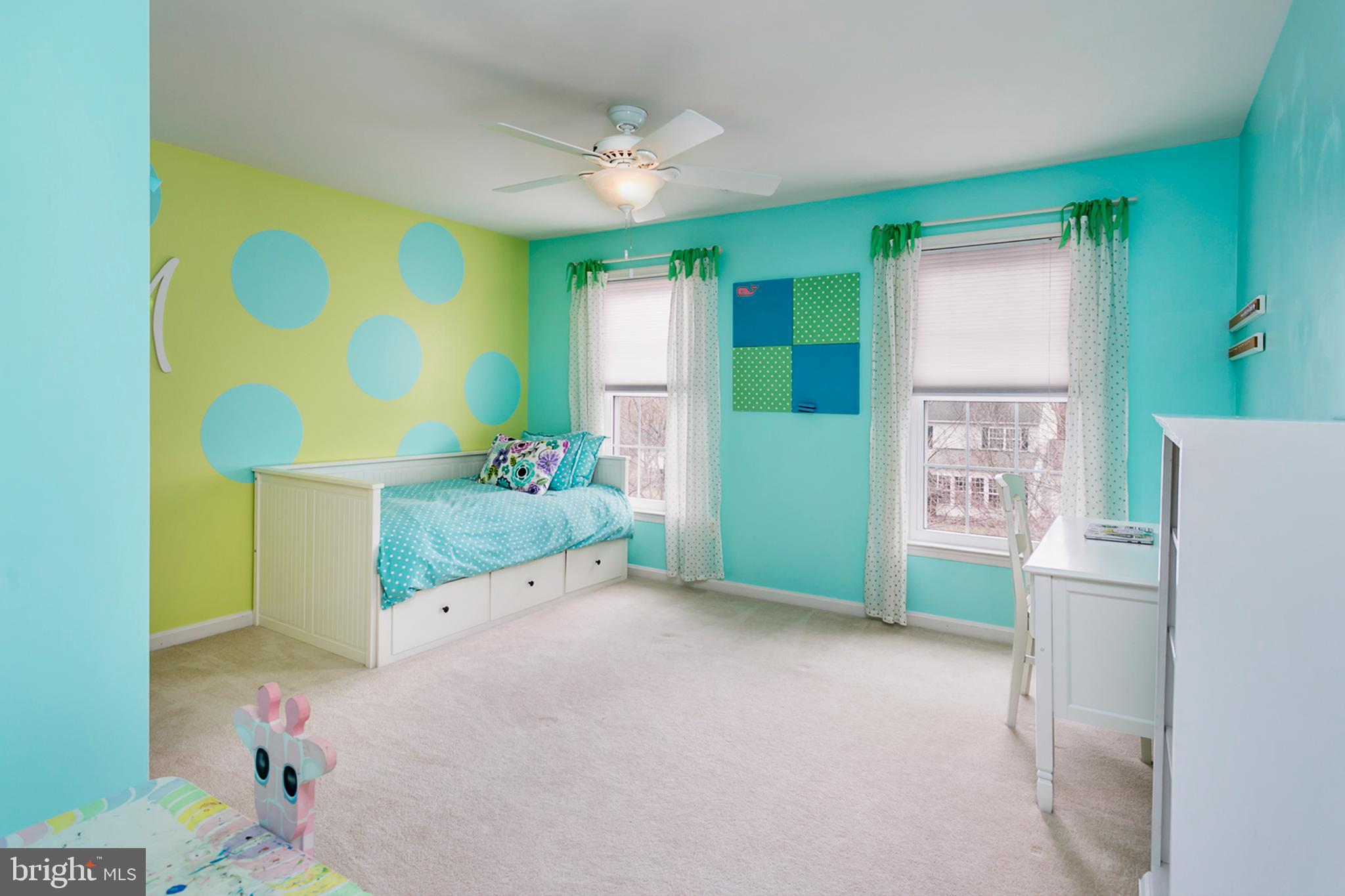 AUTUMN VIEW - Residential