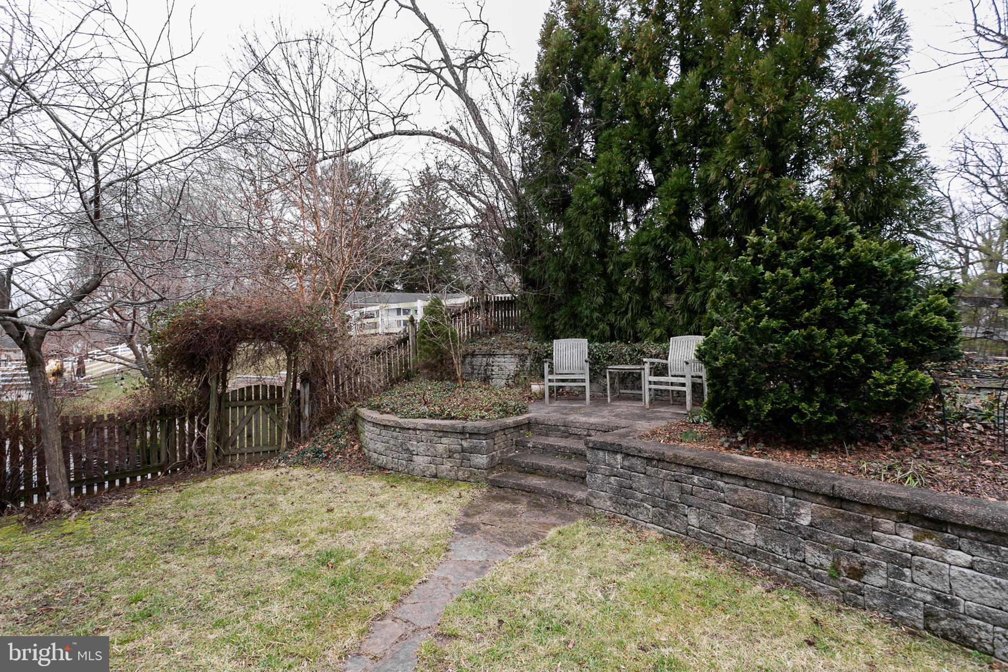 AUTUMN VIEW - Residential