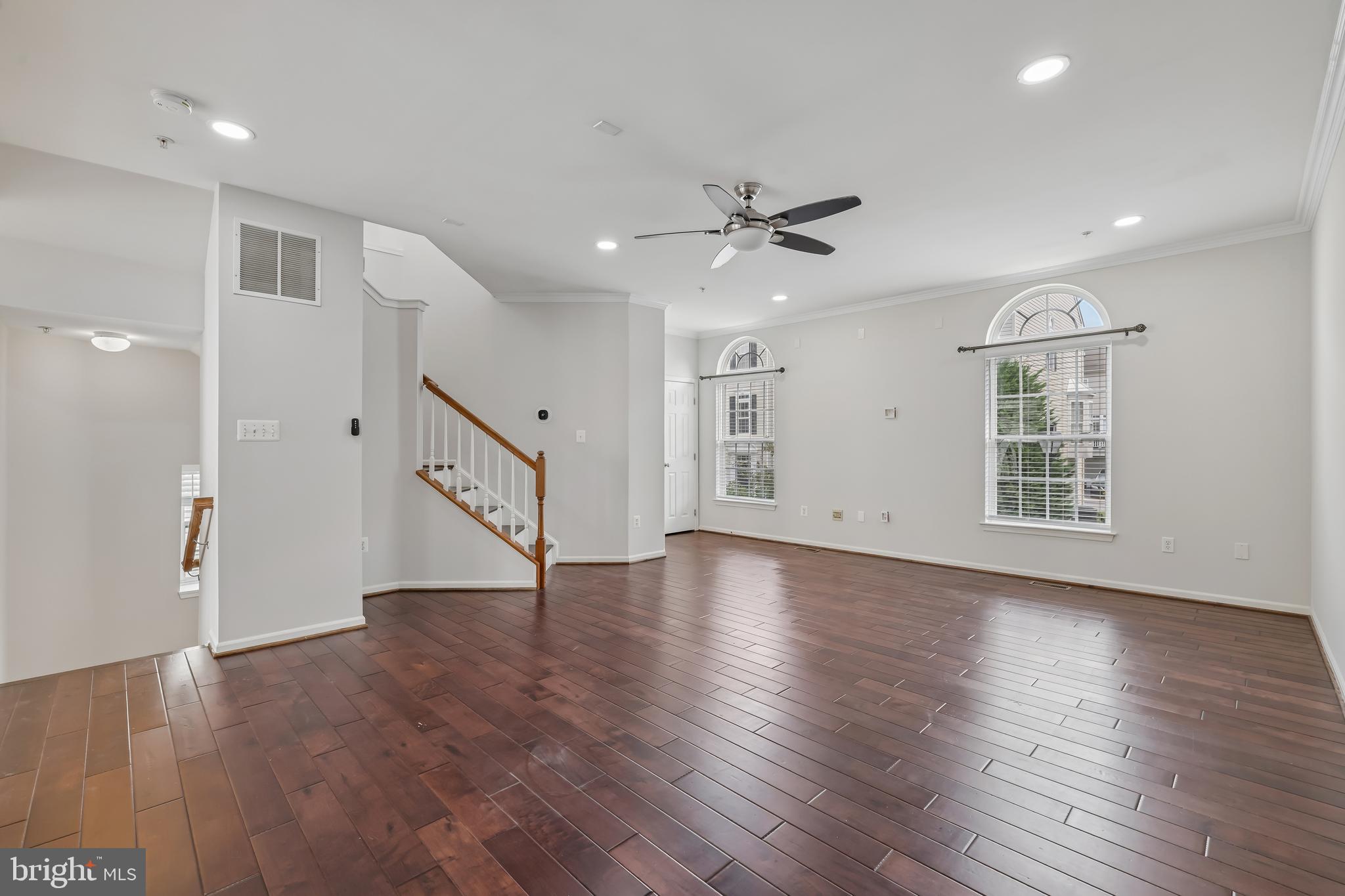 7644 SANDHURST LANE