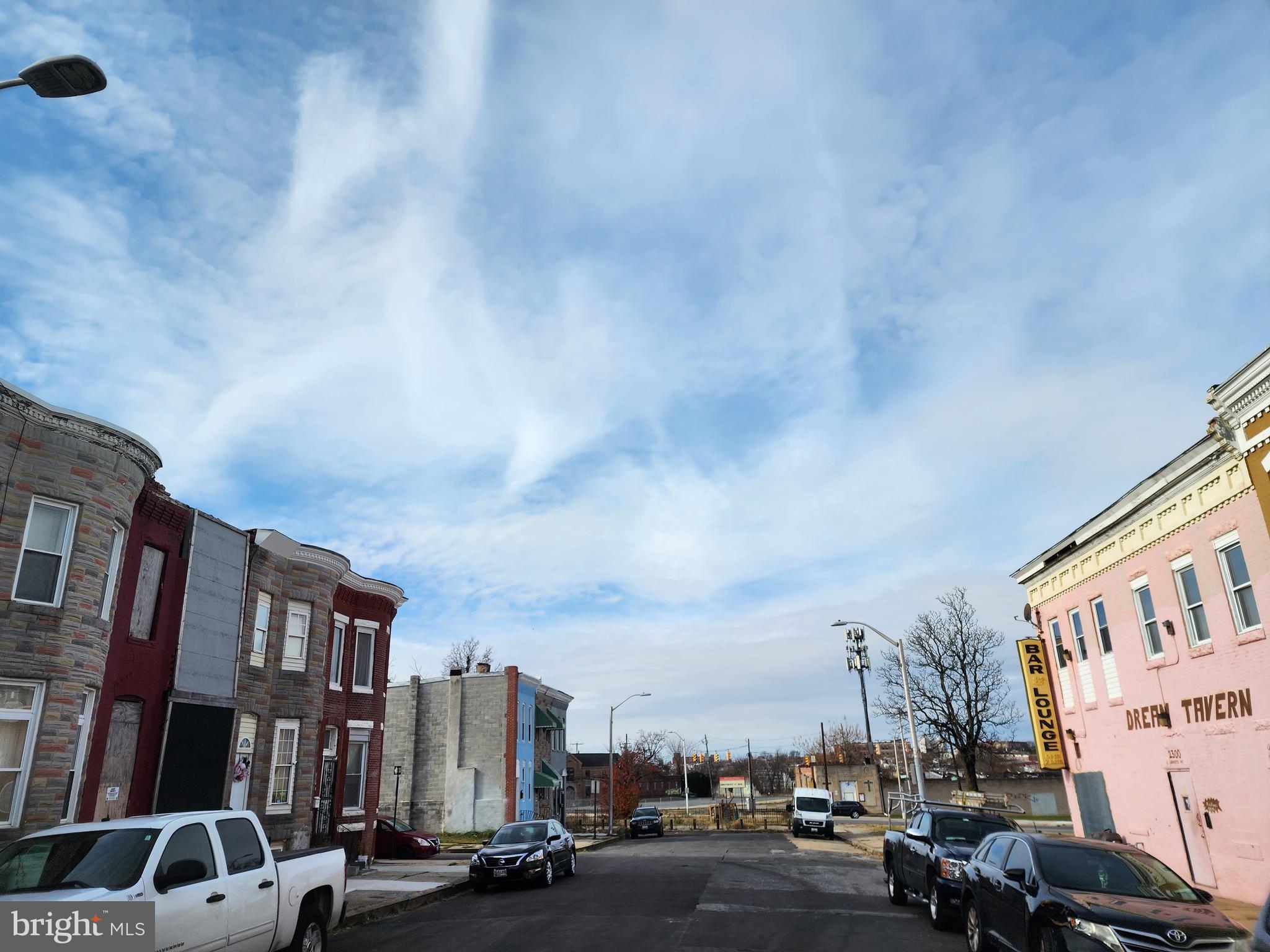 BROADWAY EAST - Residential