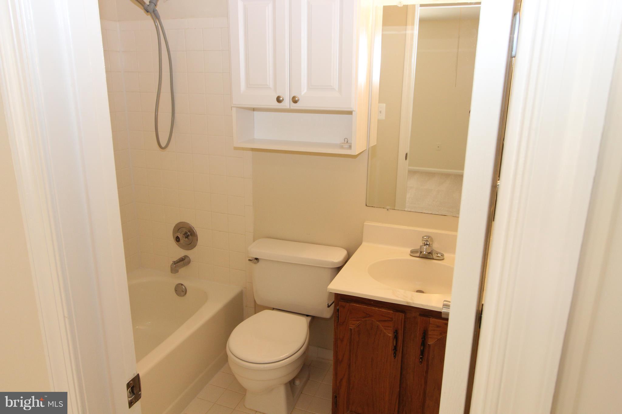 HUNTER VILLAGE - Residential Lease