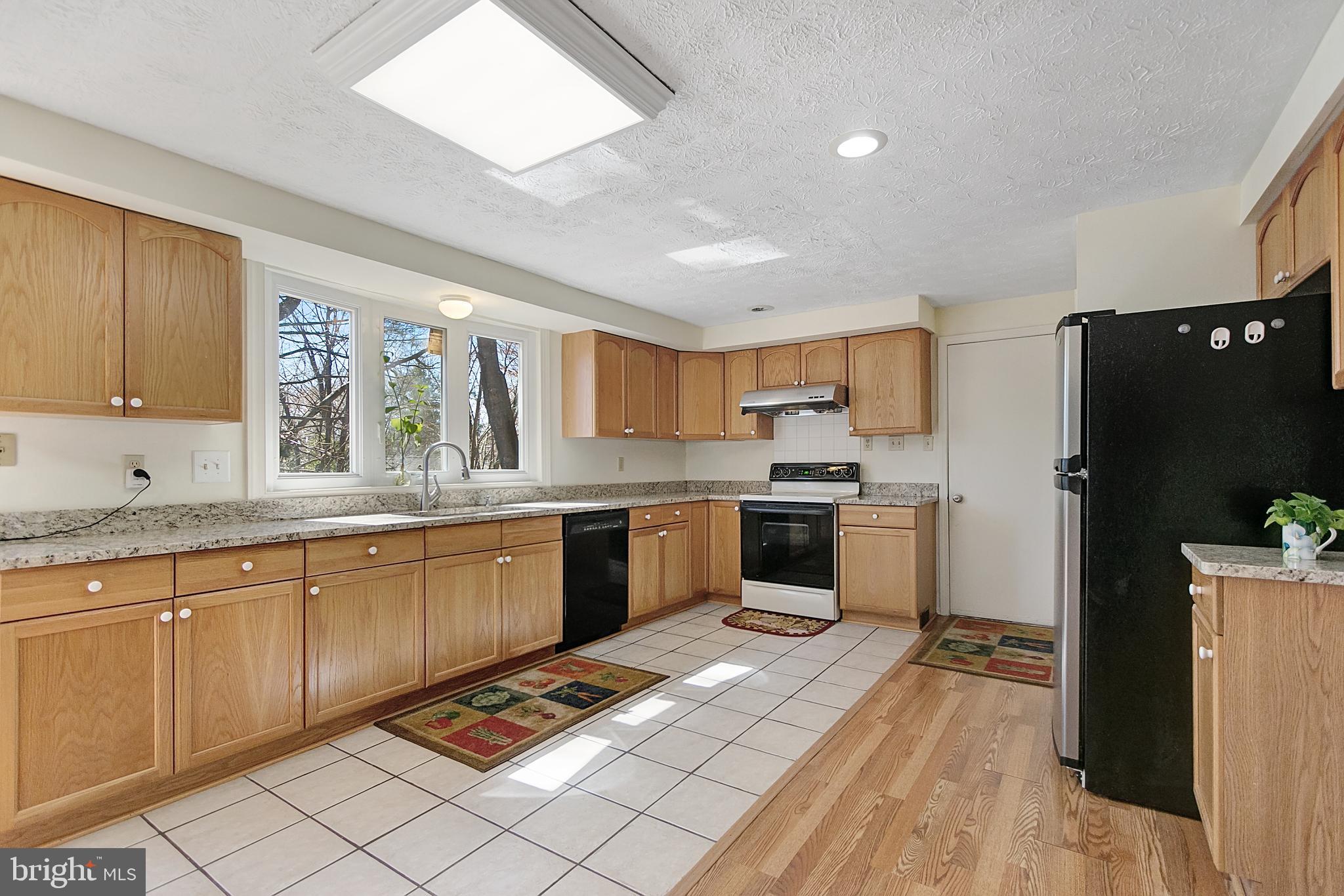 OAK SPRINGS - Residential