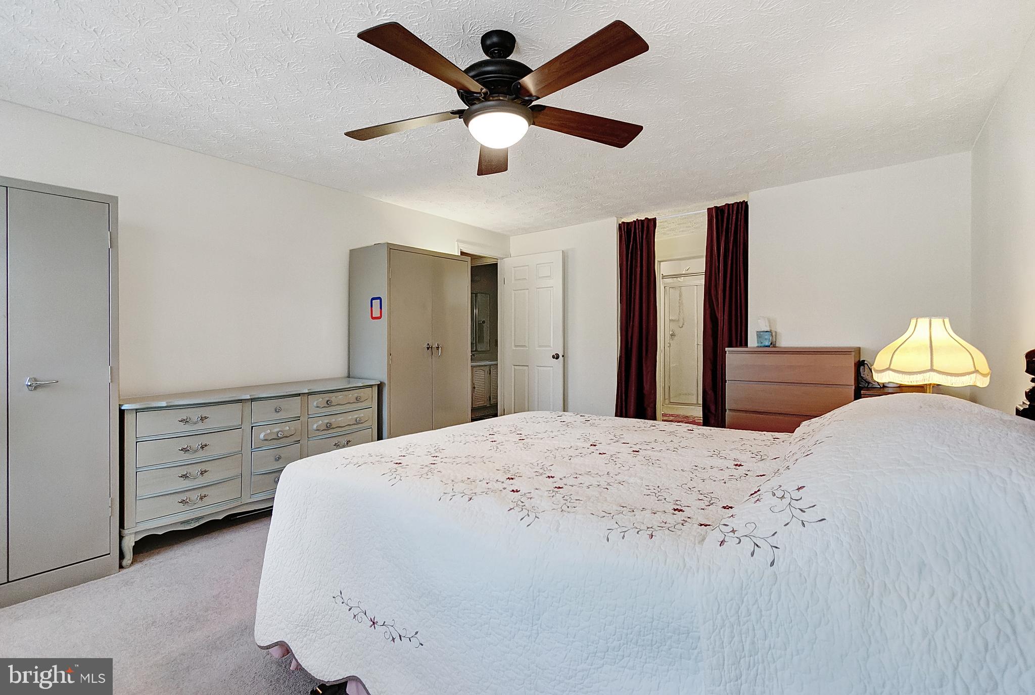 OAK SPRINGS - Residential