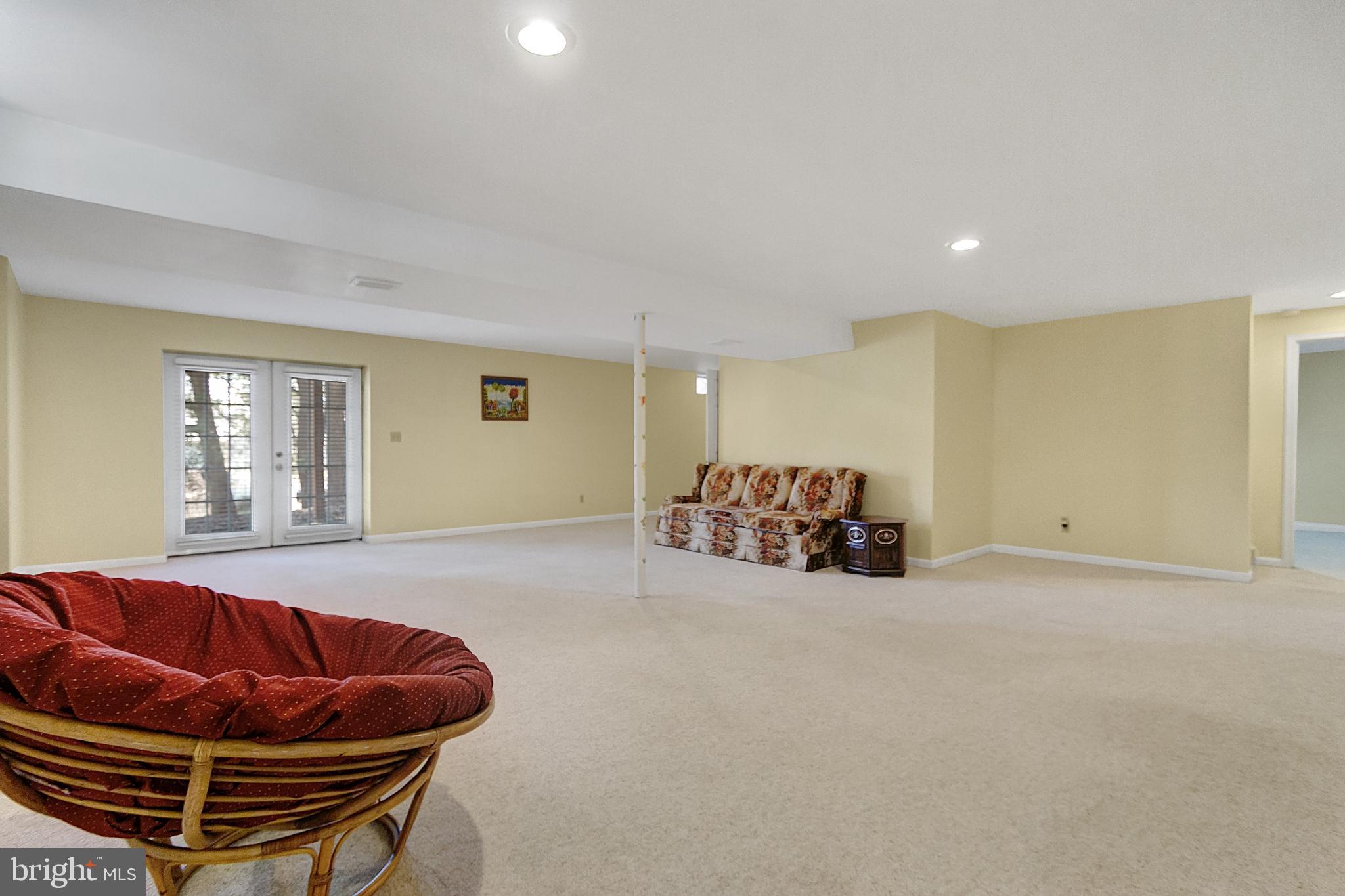 OAK SPRINGS - Residential