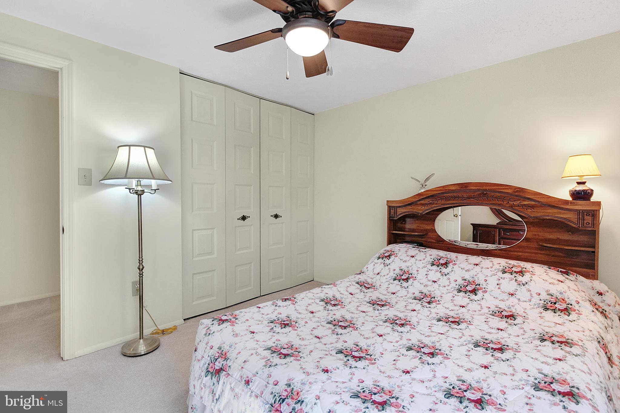 OAK SPRINGS - Residential