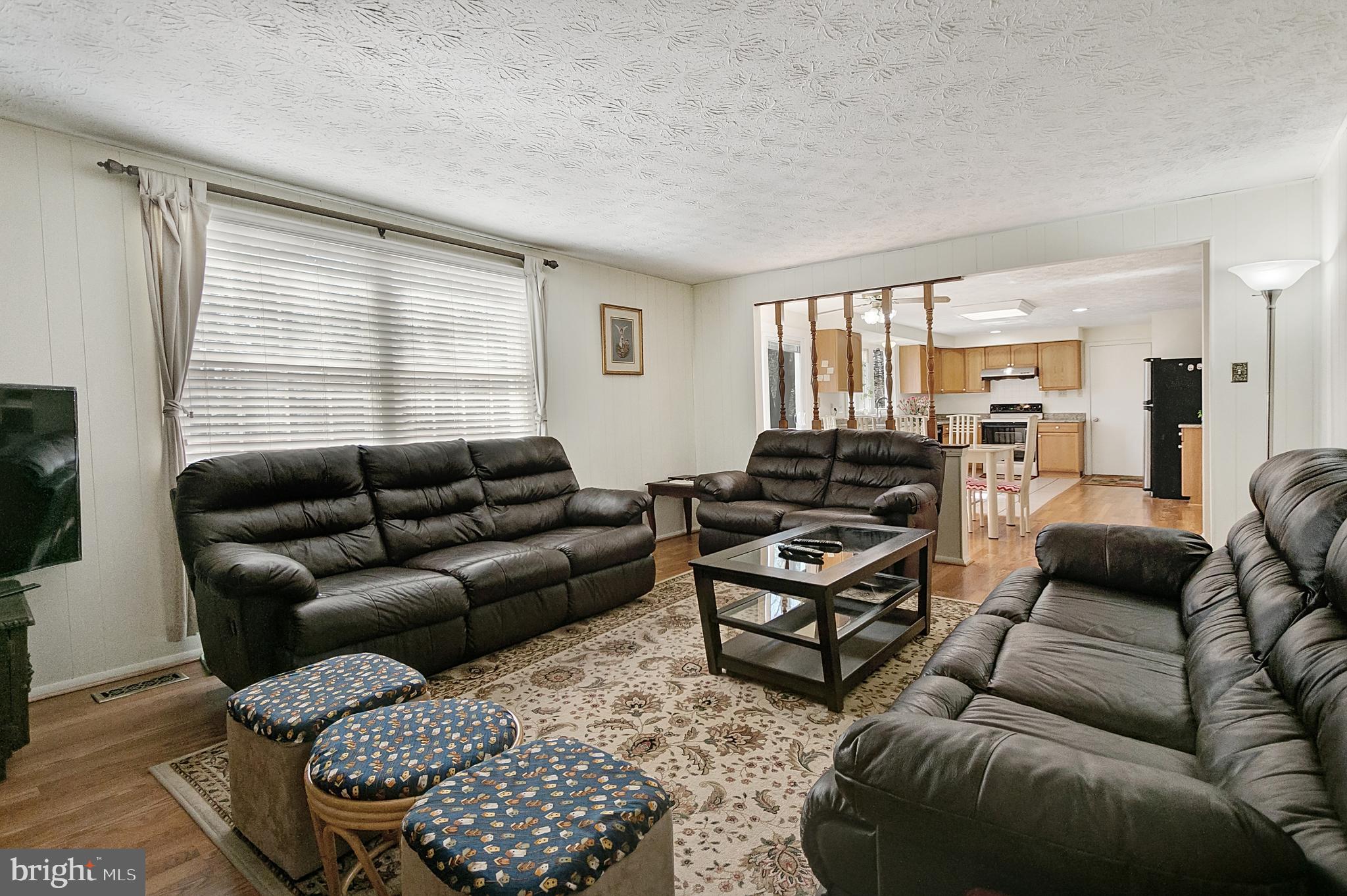 OAK SPRINGS - Residential