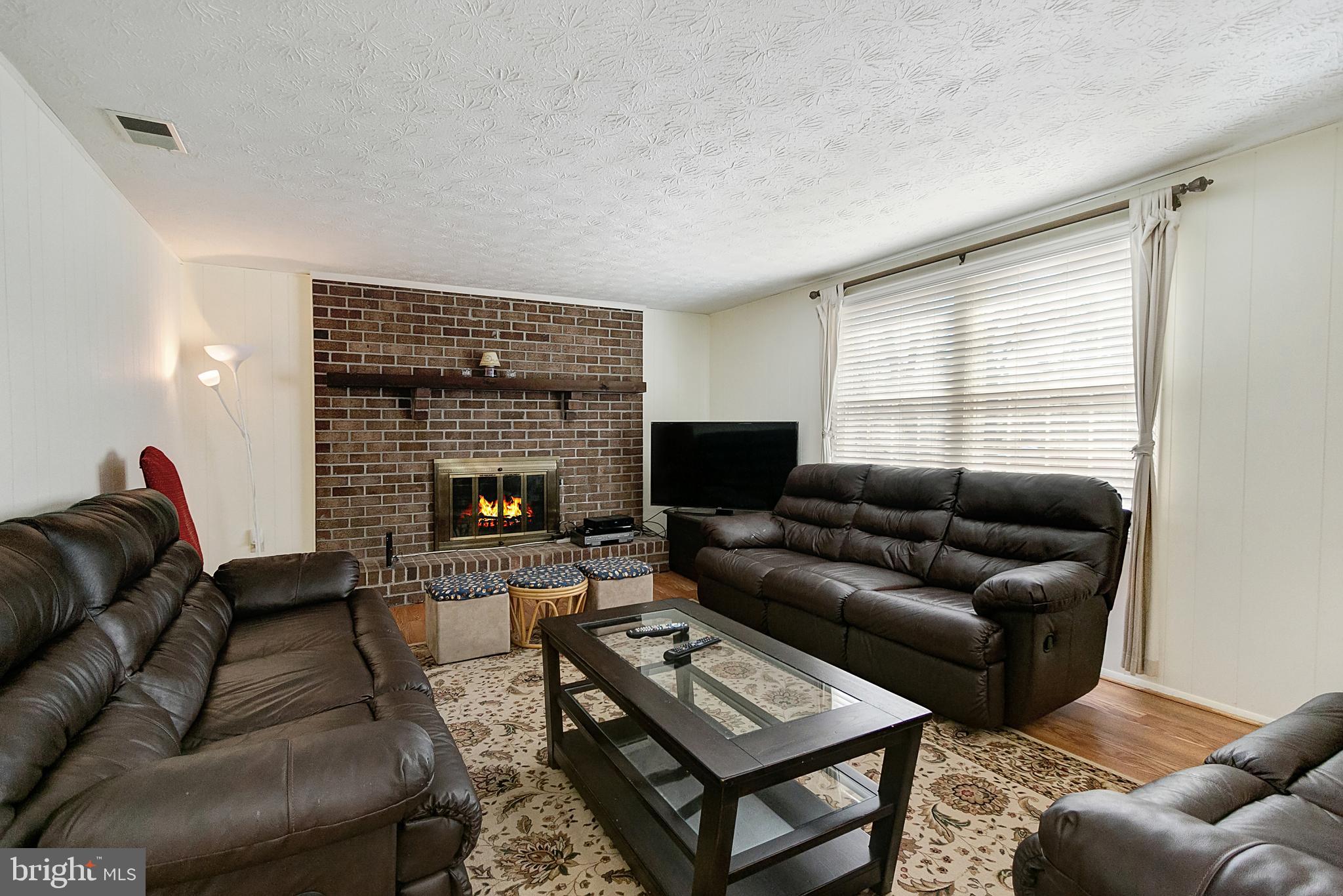 OAK SPRINGS - Residential