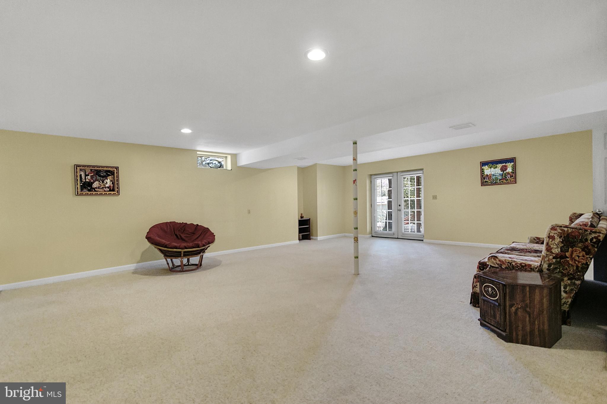 OAK SPRINGS - Residential