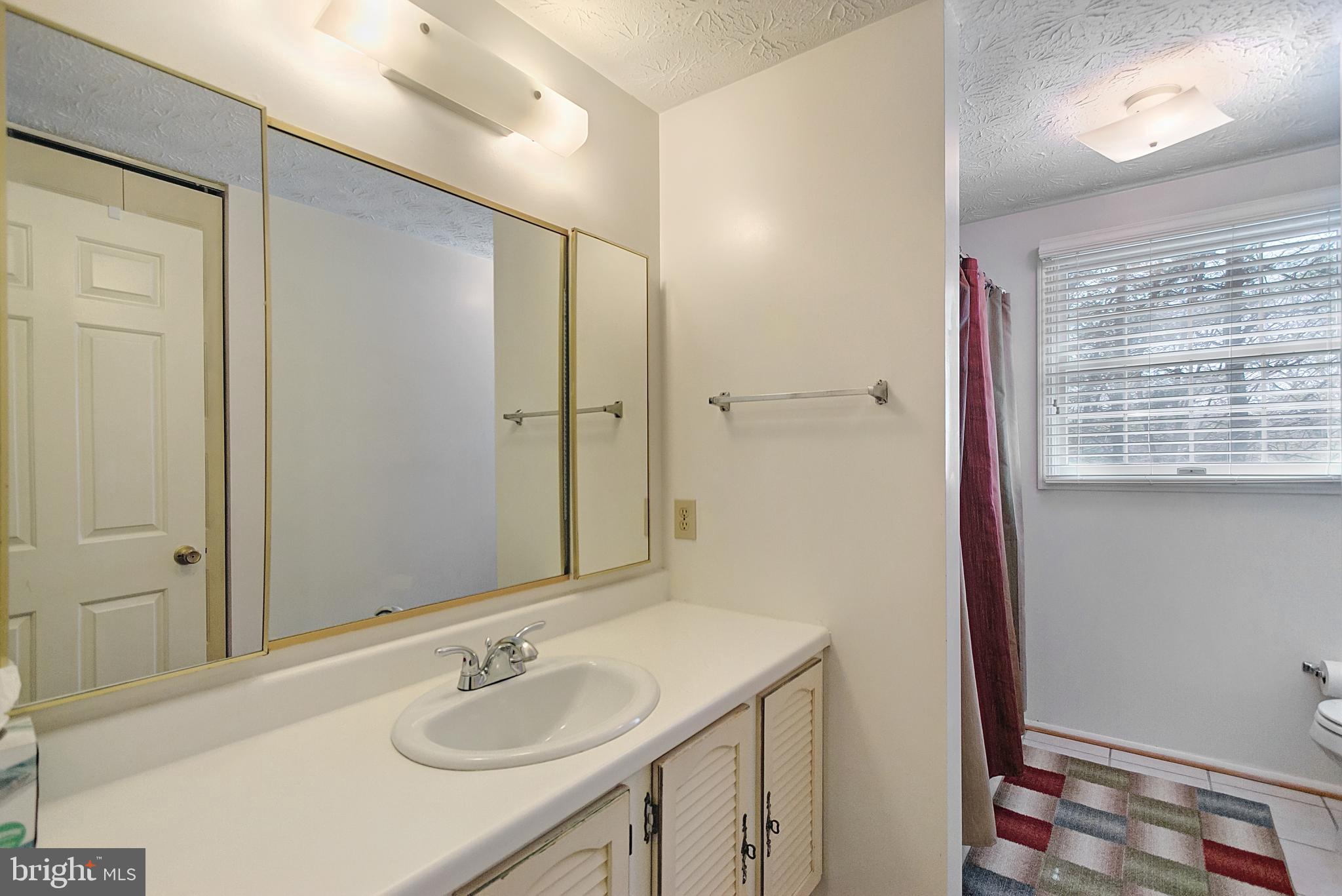 OAK SPRINGS - Residential