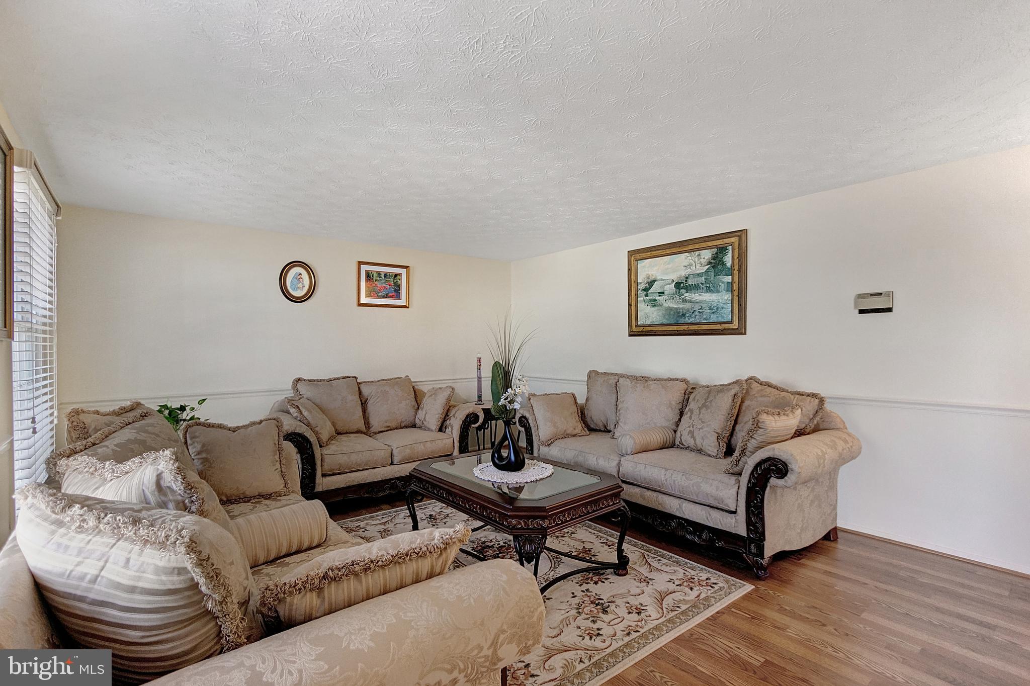 OAK SPRINGS - Residential