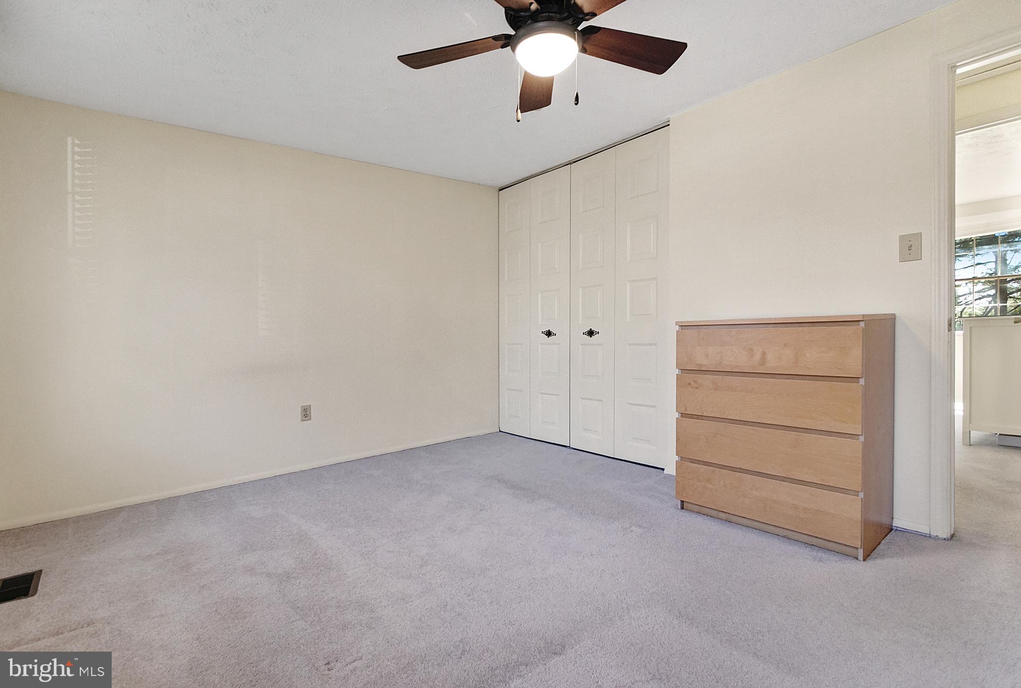 OAK SPRINGS - Residential