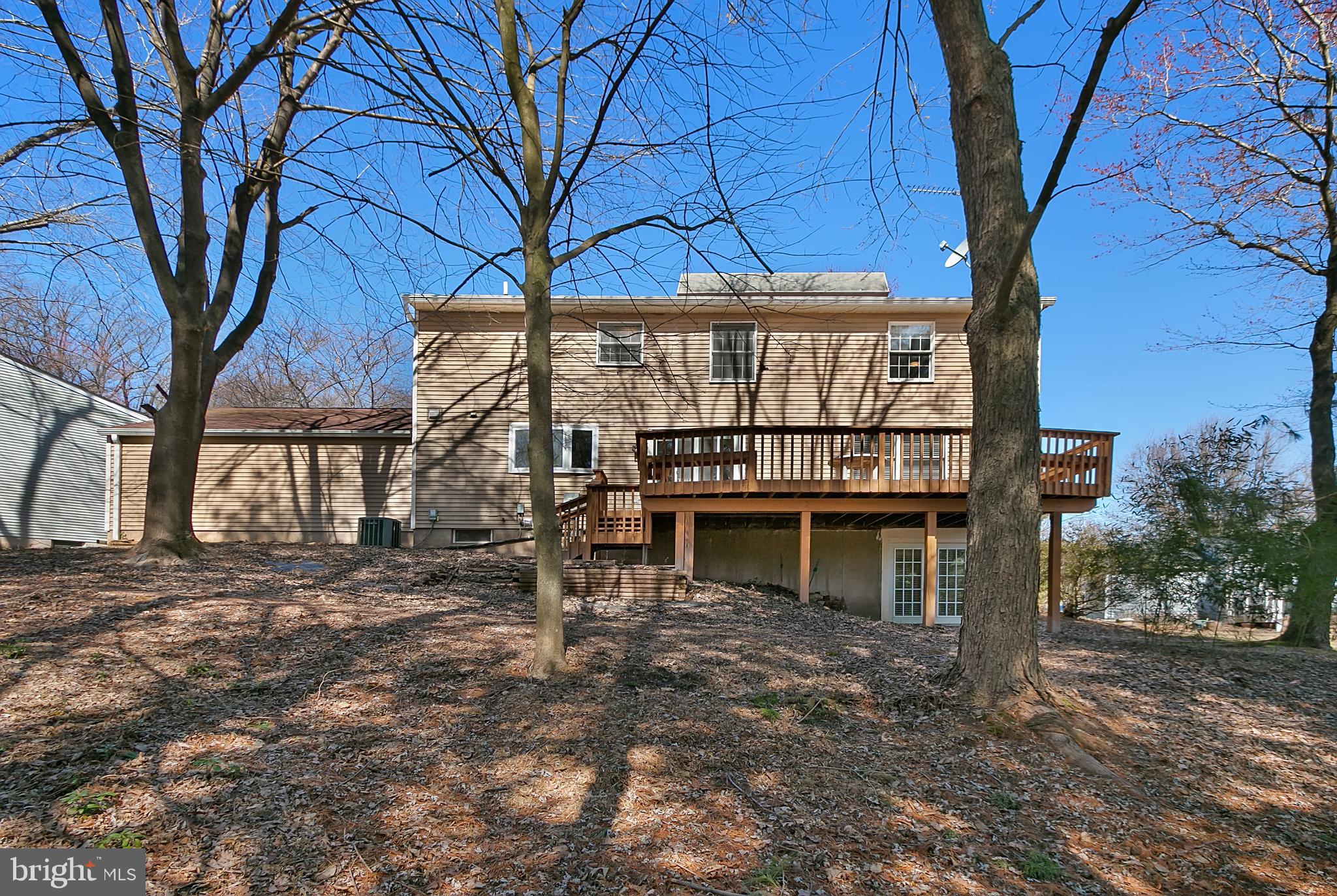 OAK SPRINGS - Residential