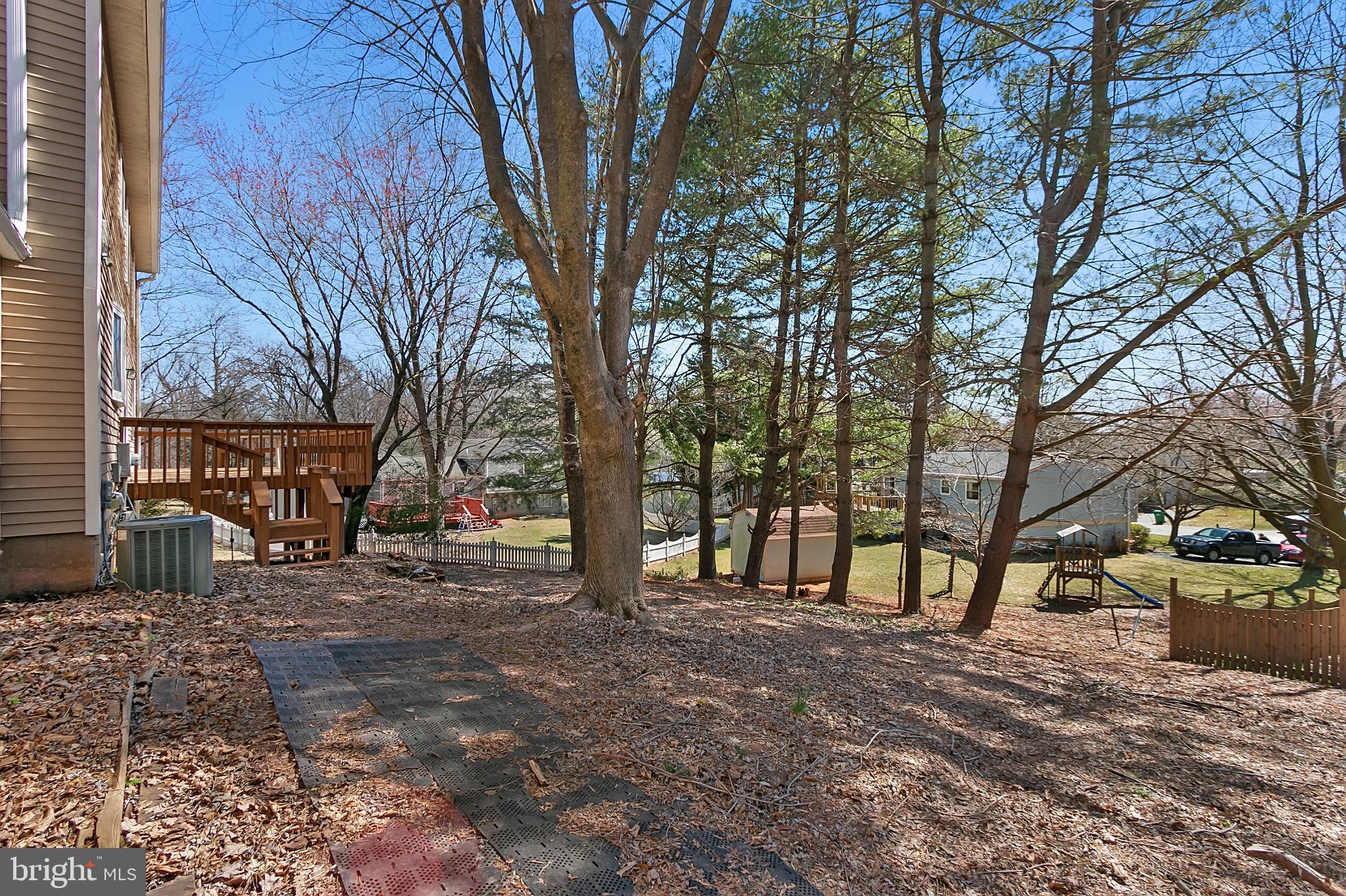 OAK SPRINGS - Residential