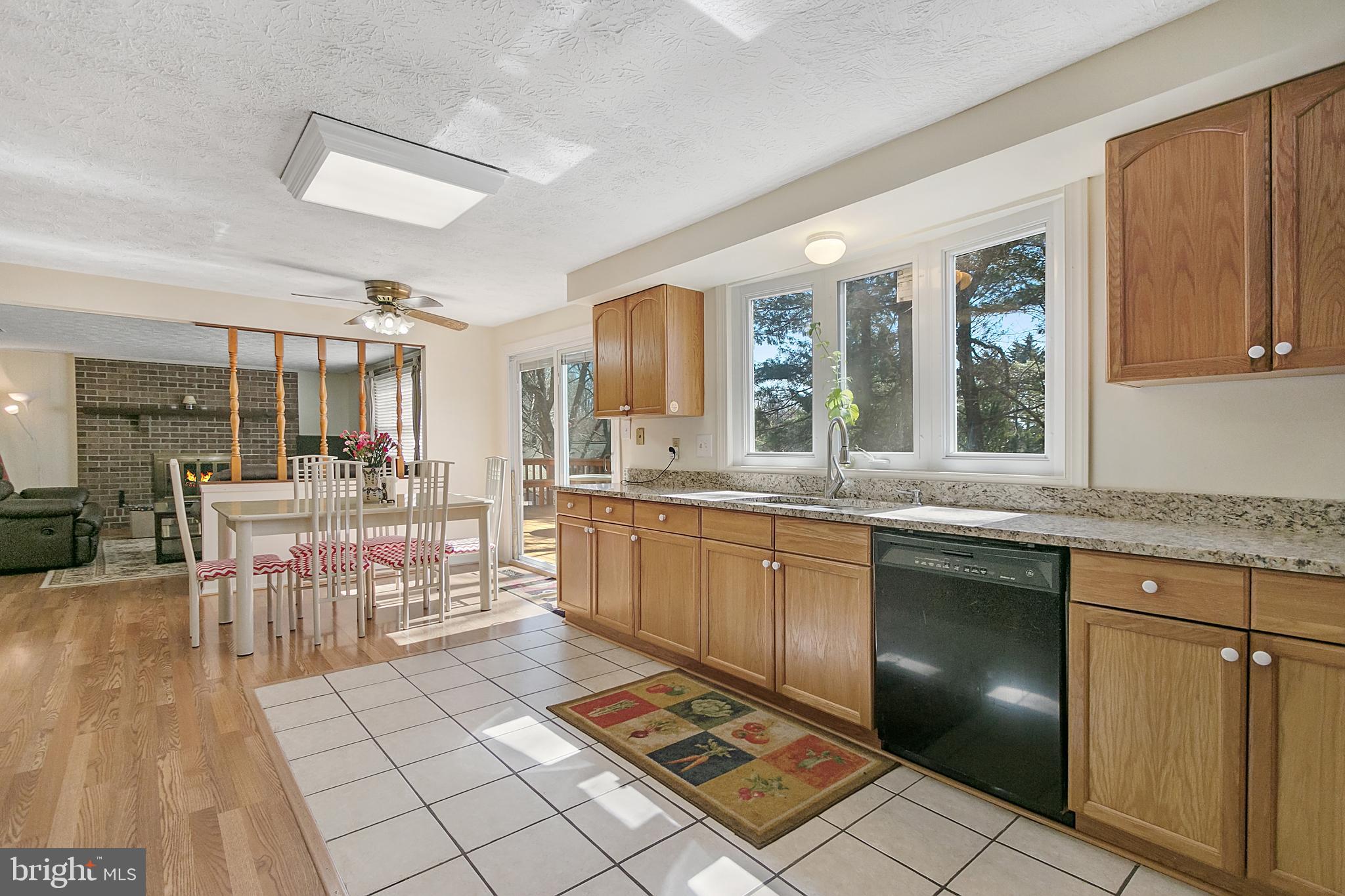 OAK SPRINGS - Residential