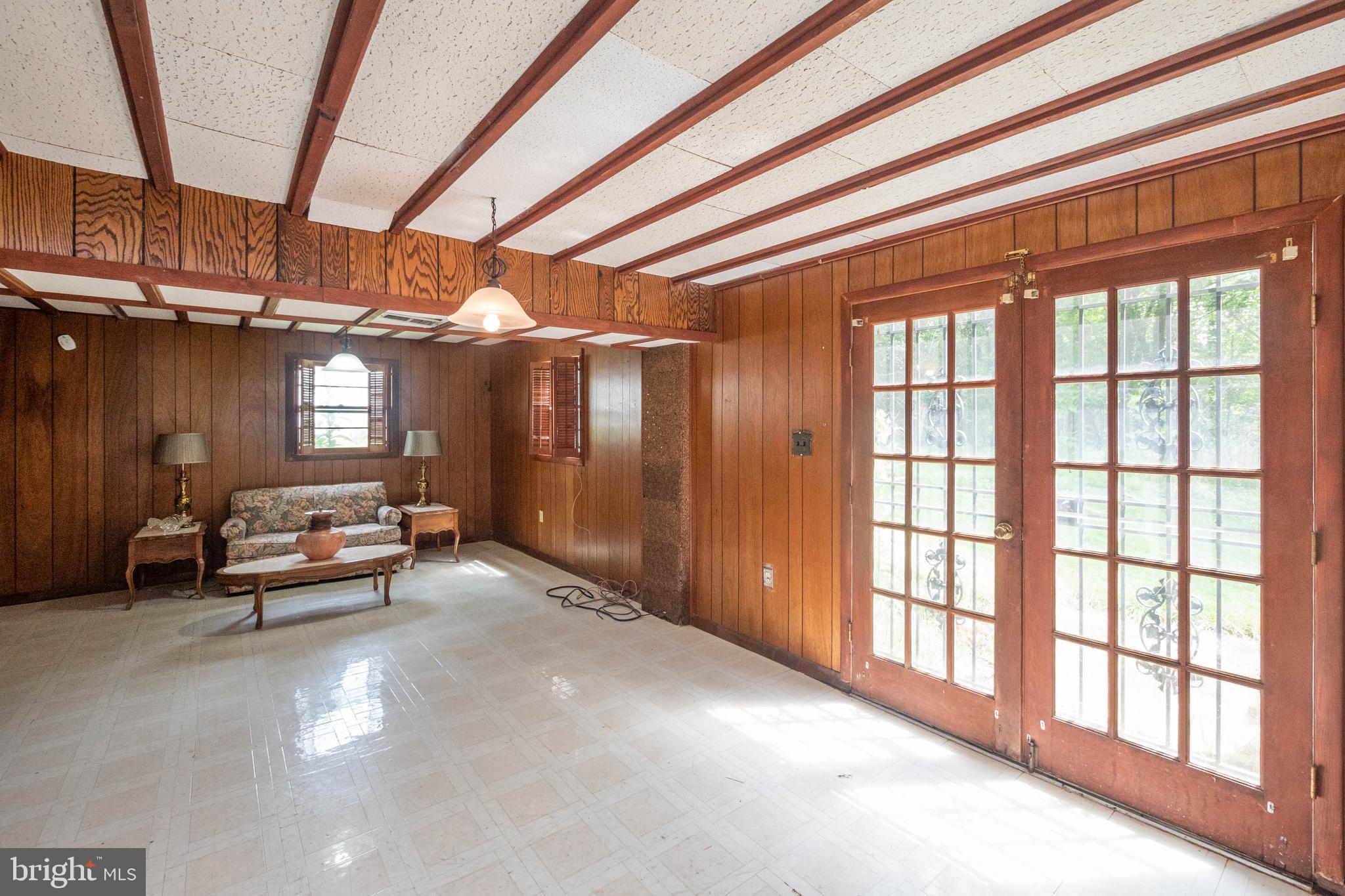 SUNNY ACRES - Residential