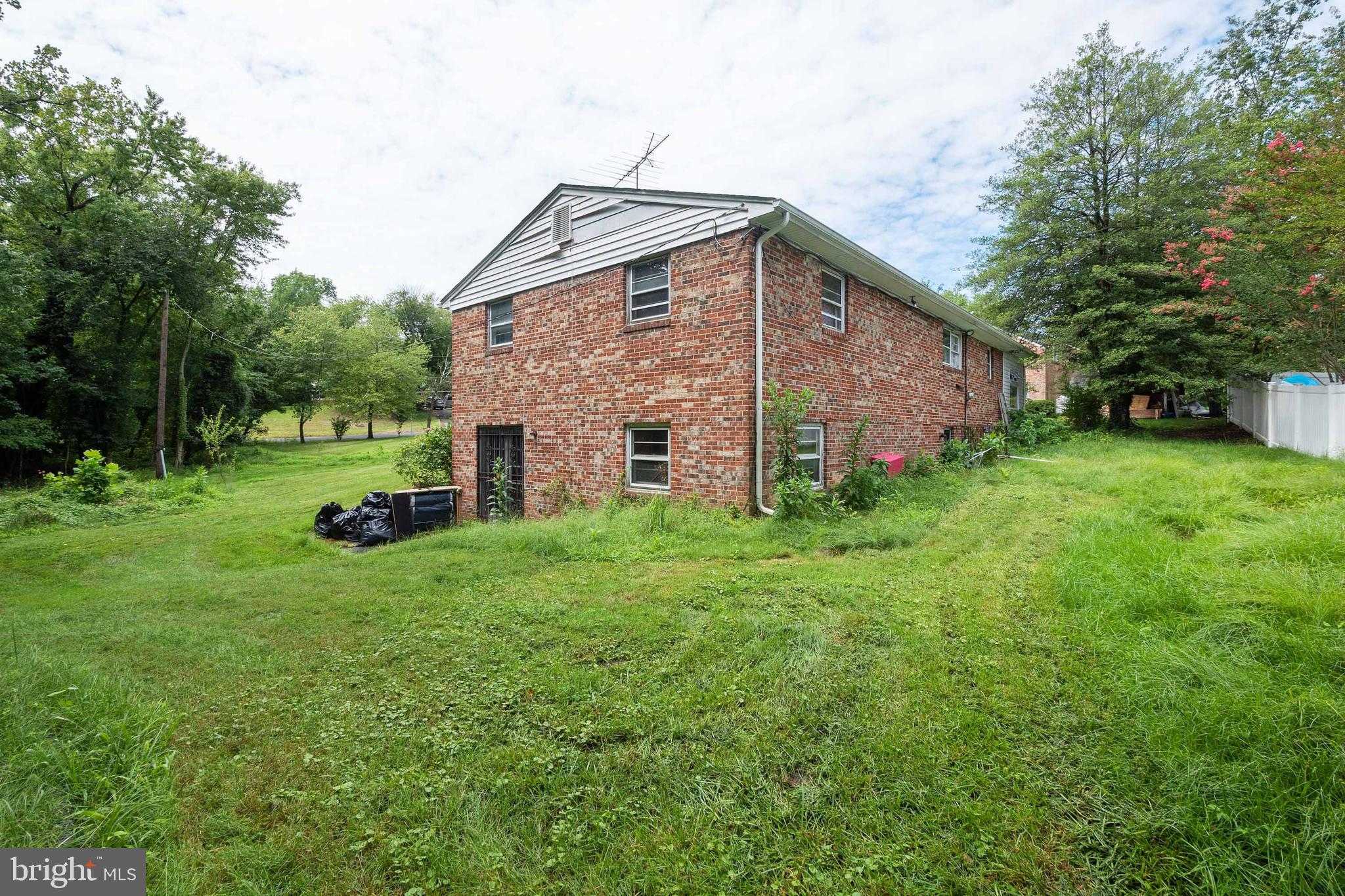 SUNNY ACRES - Residential