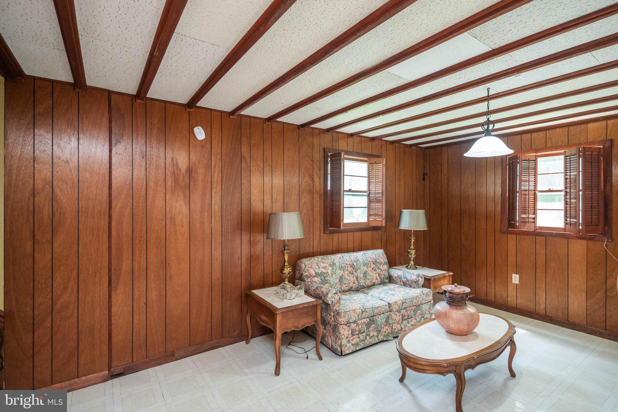 SUNNY ACRES - Residential