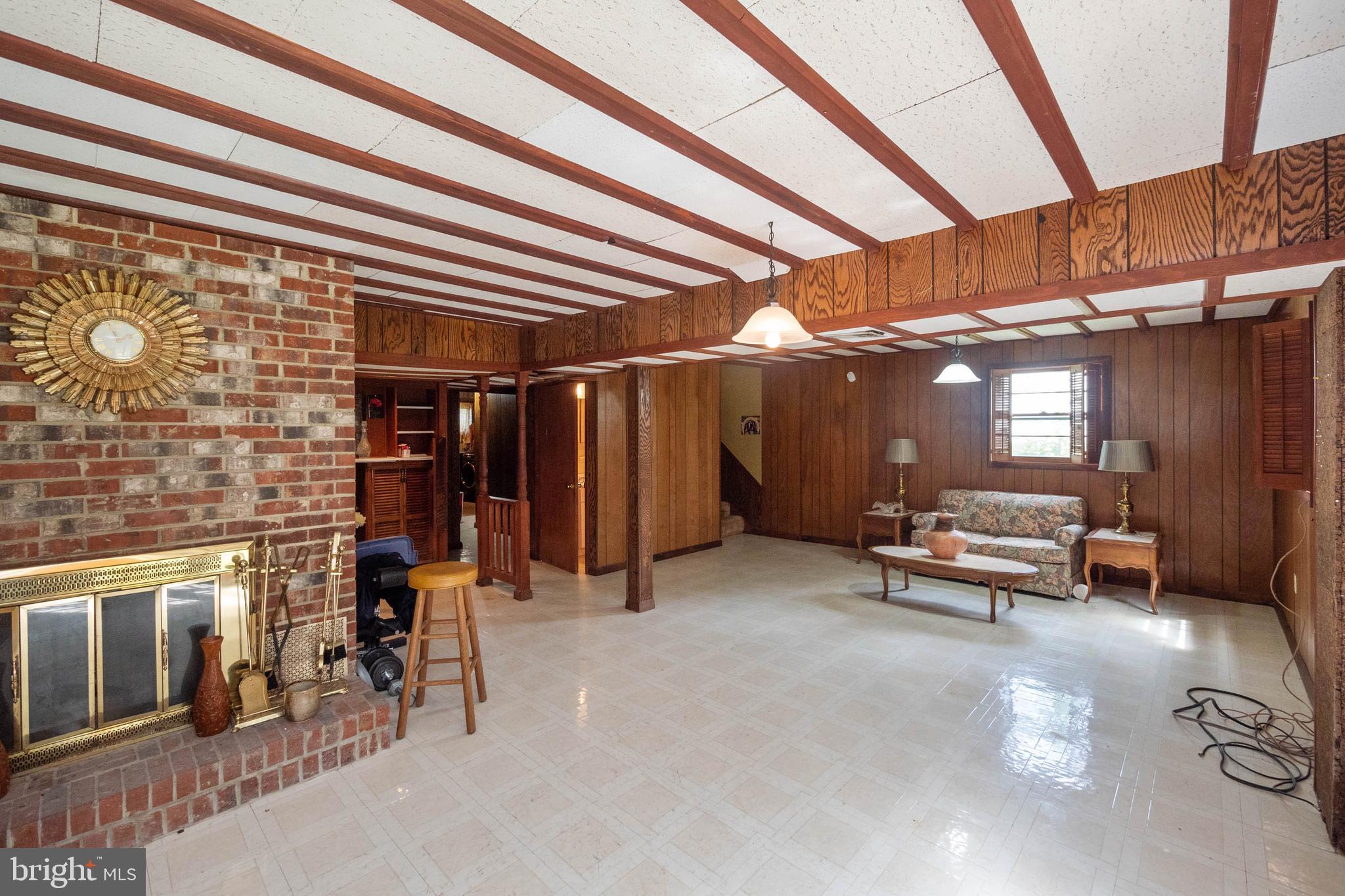 SUNNY ACRES - Residential