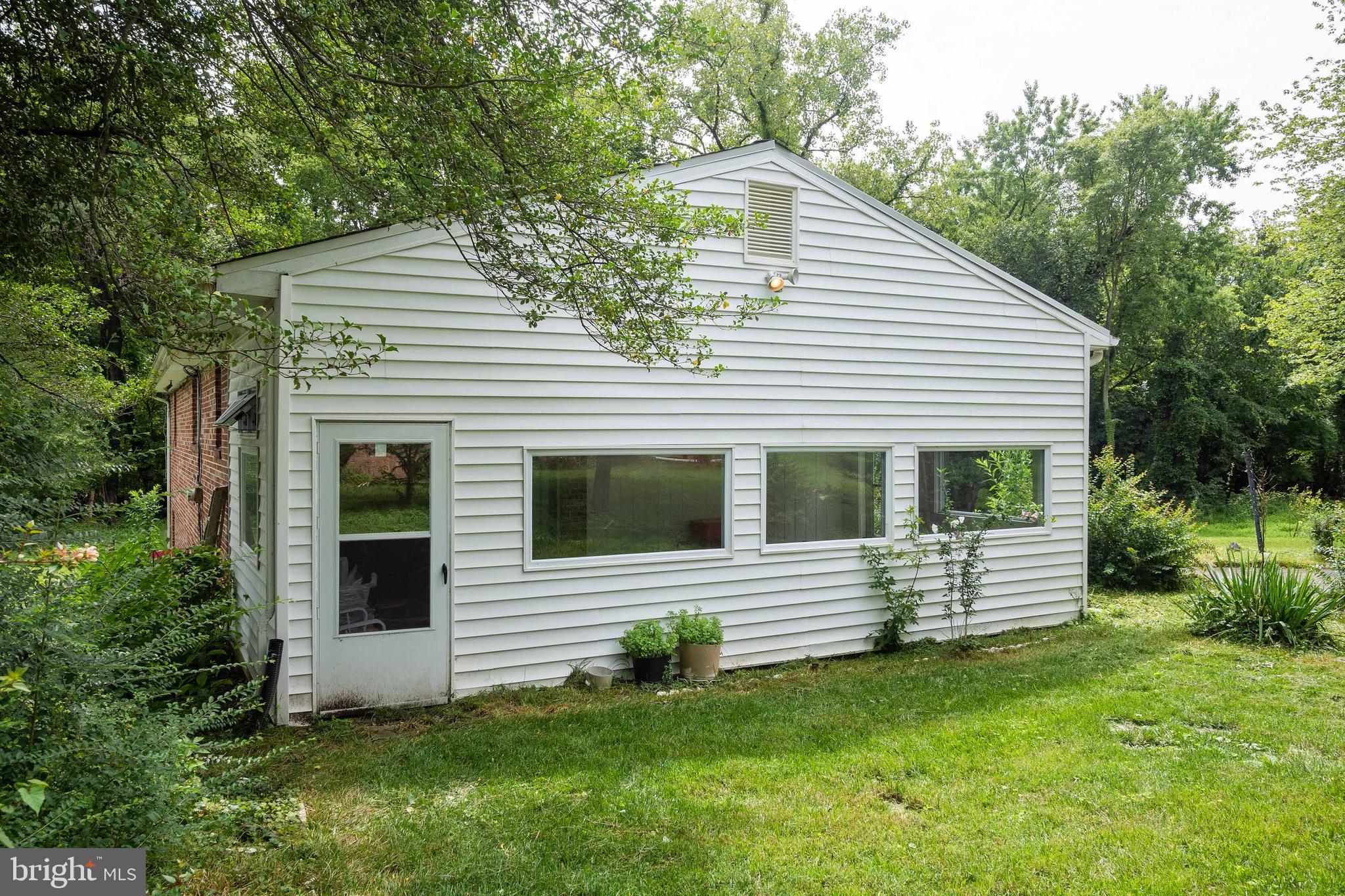 SUNNY ACRES - Residential