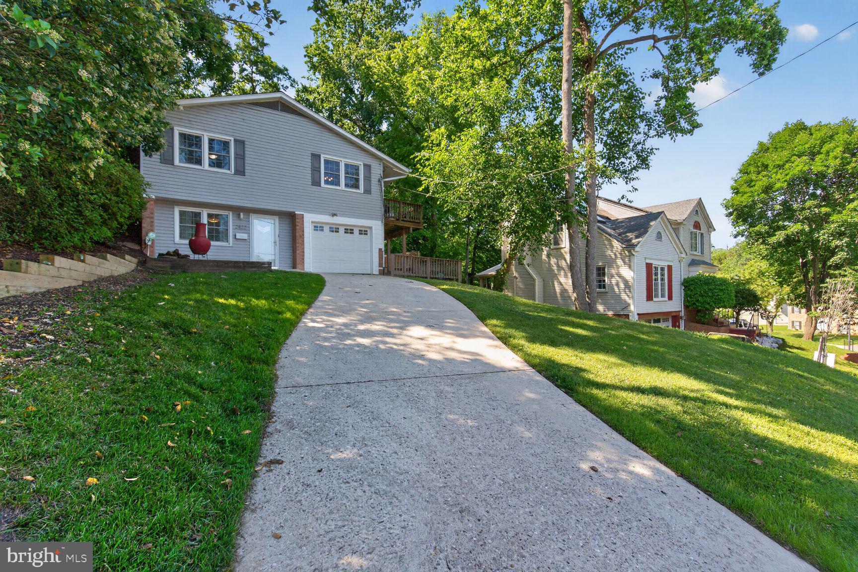2422 PARKWAY