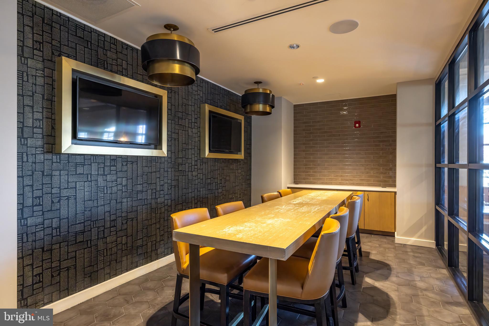 DOMINION VALLEY COUNTRY CLUB - Residential