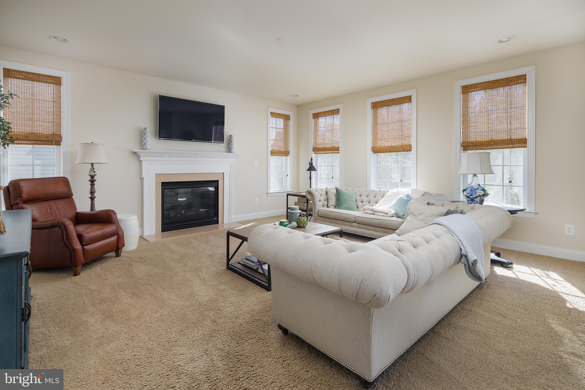 DOMINION VALLEY COUNTRY CLUB - Residential