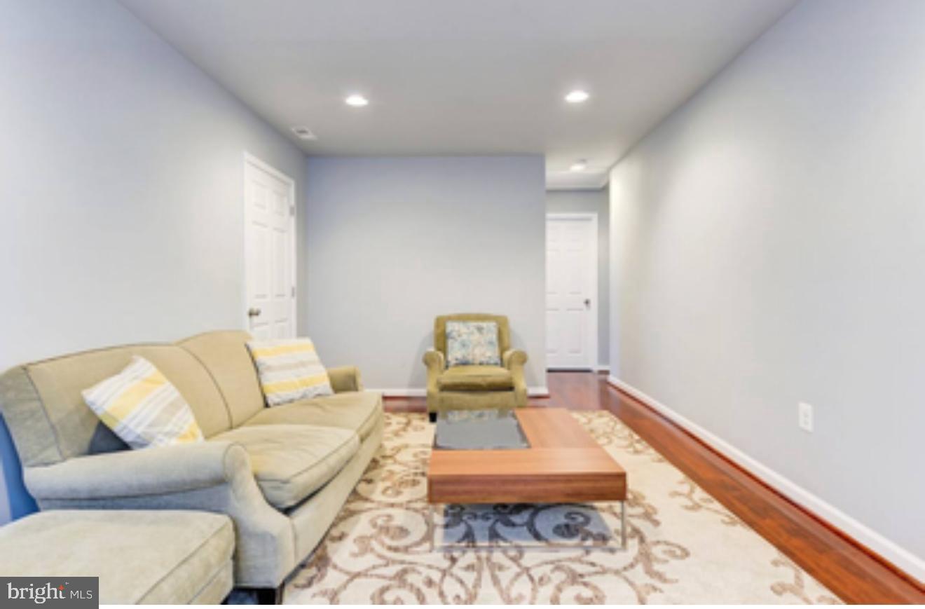 2700 ARLINGTON BOULEVARD