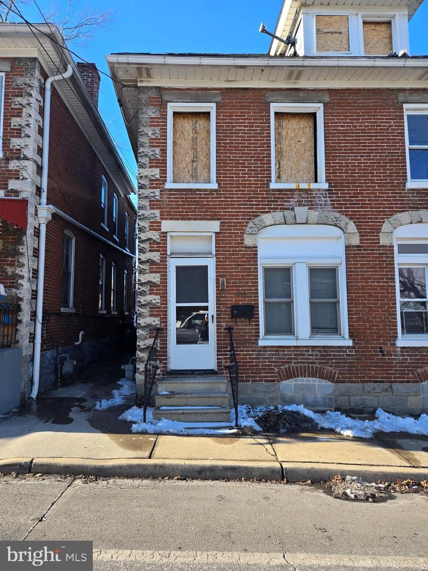 Coming Soon!  Great opportunity for investors and previously did well as a rental.  Property is gutted and ready to be brought back to life.  651 N Mulberry is also listed, so this is a awesome opportunity to own side-by-side properties...Maybe live in one and rent out the other! OFFER DEADLINE 7:00pm on Friday, January 31st