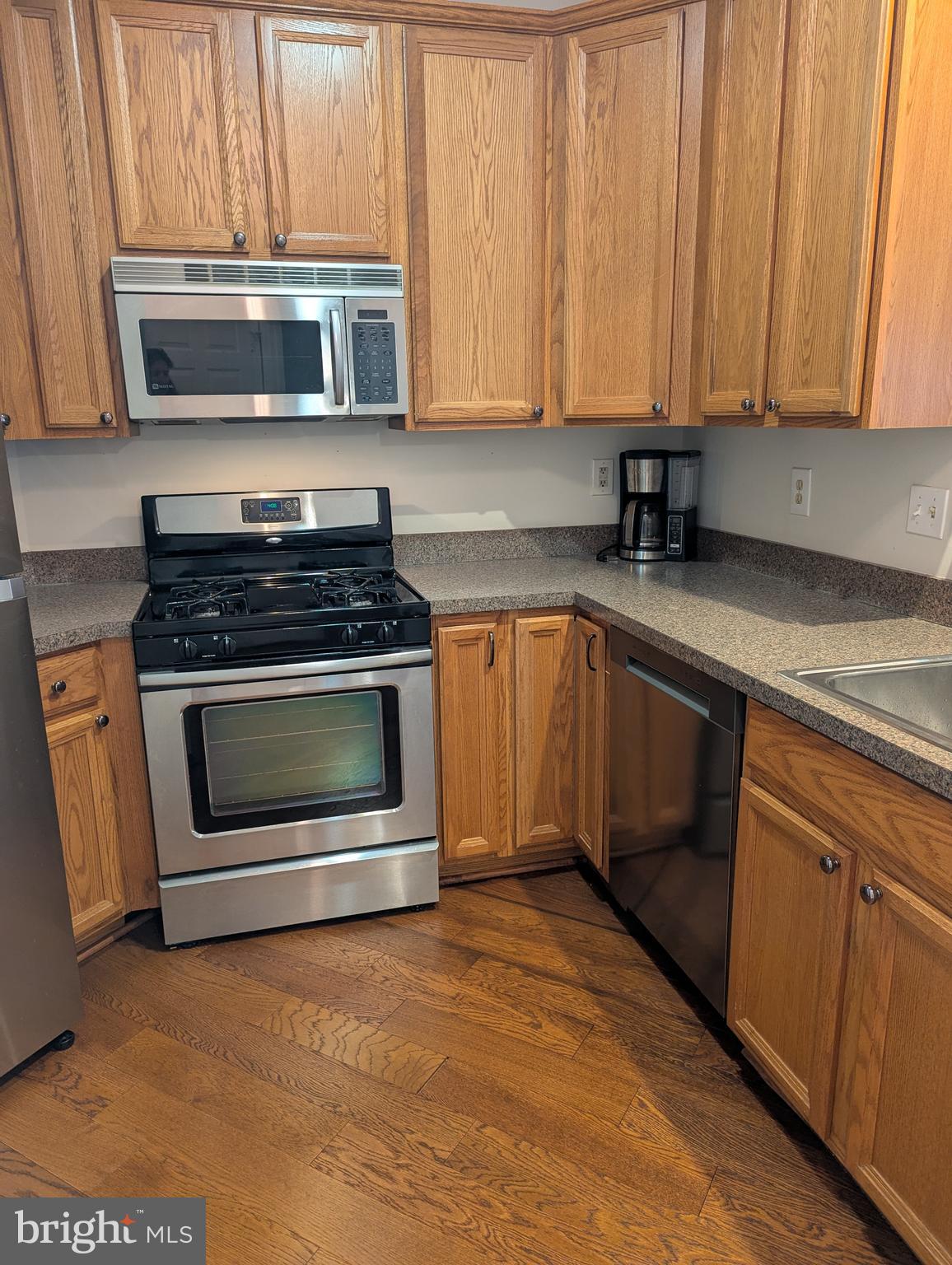 SANDERLING CONDO - Residential Lease